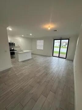 3016 King Palm, Riviera Beach FL 33410
