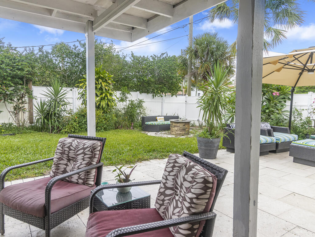 532 Foresteria, West Palm Beach FL 33403