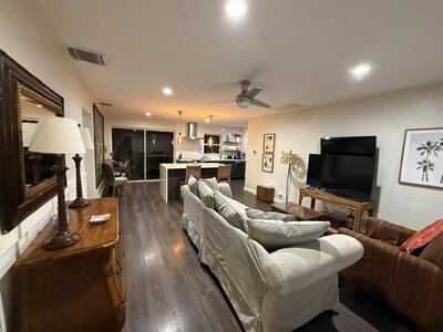 532 Foresteria, West Palm Beach FL 33403
