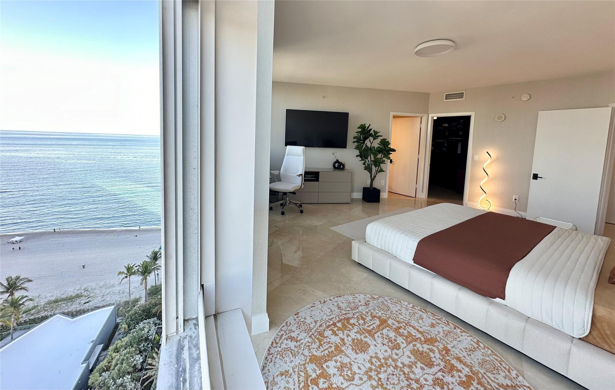 18201 Collins #1901, Sunny Isles Beach FL 33160