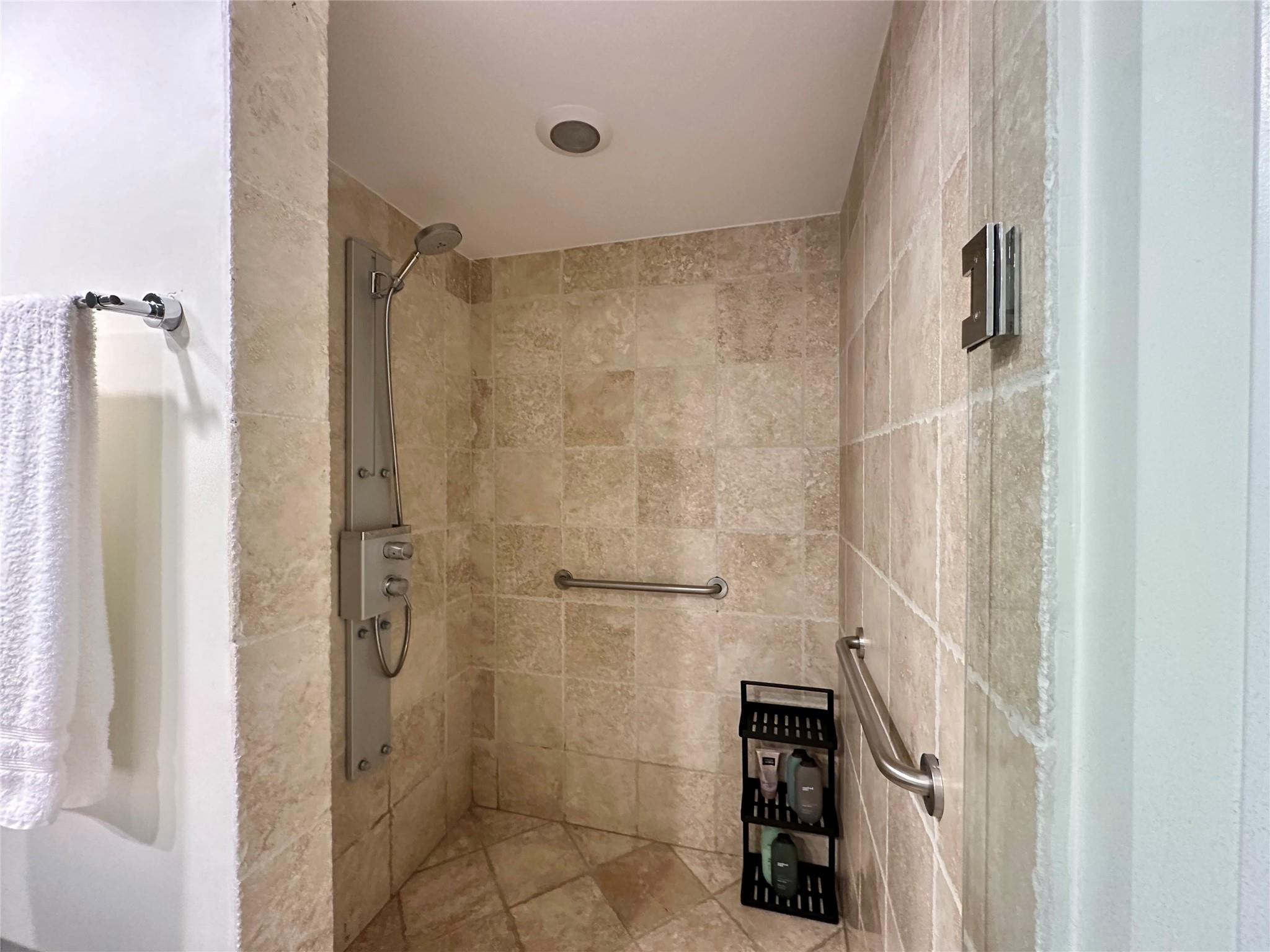 18201 Collins #1901, Sunny Isles Beach FL 33160