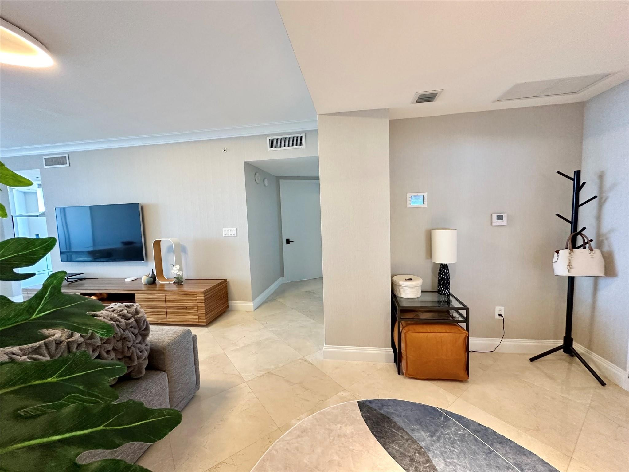 18201 Collins #1901, Sunny Isles Beach FL 33160