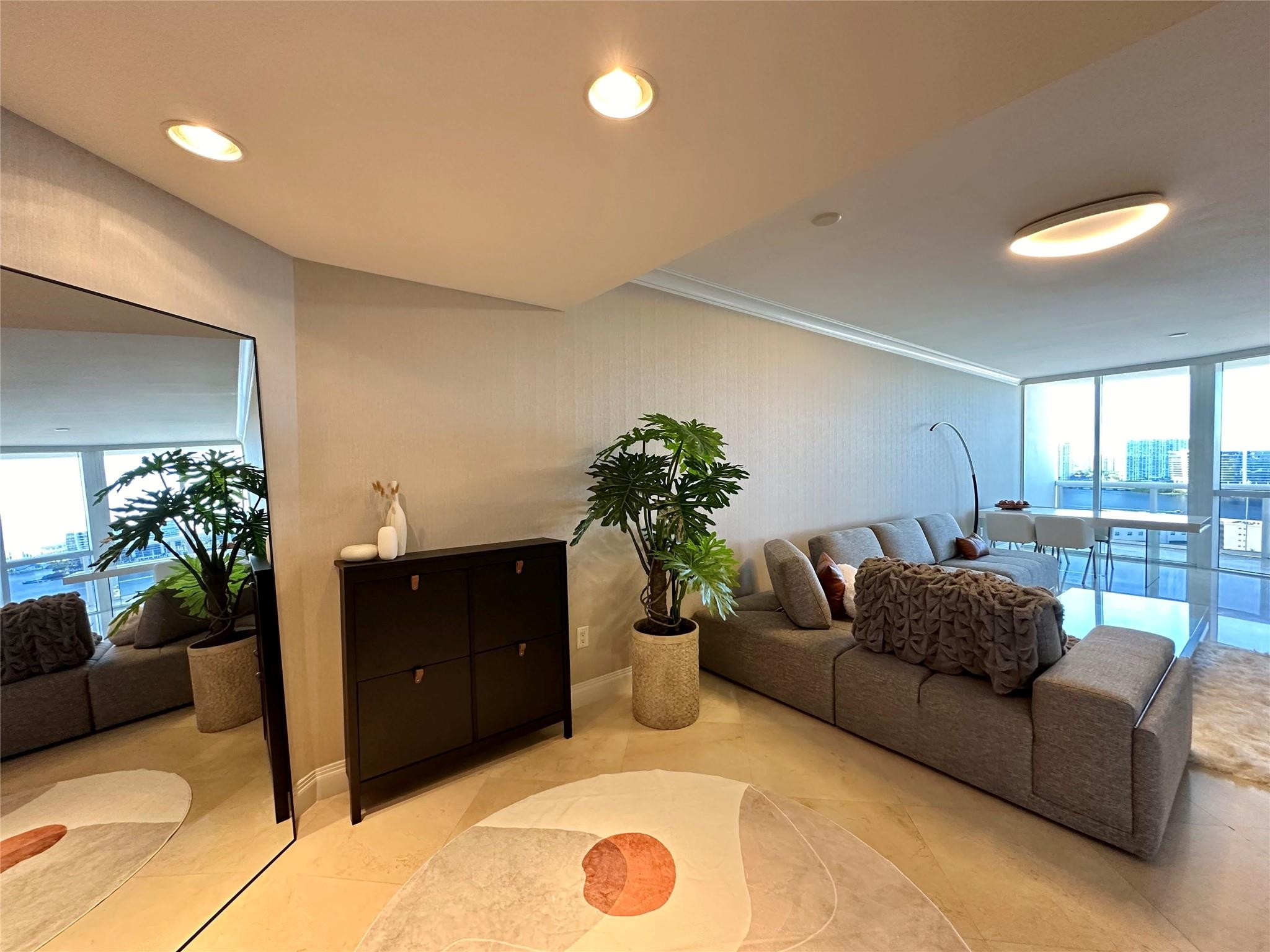 18201 Collins #1901, Sunny Isles Beach FL 33160