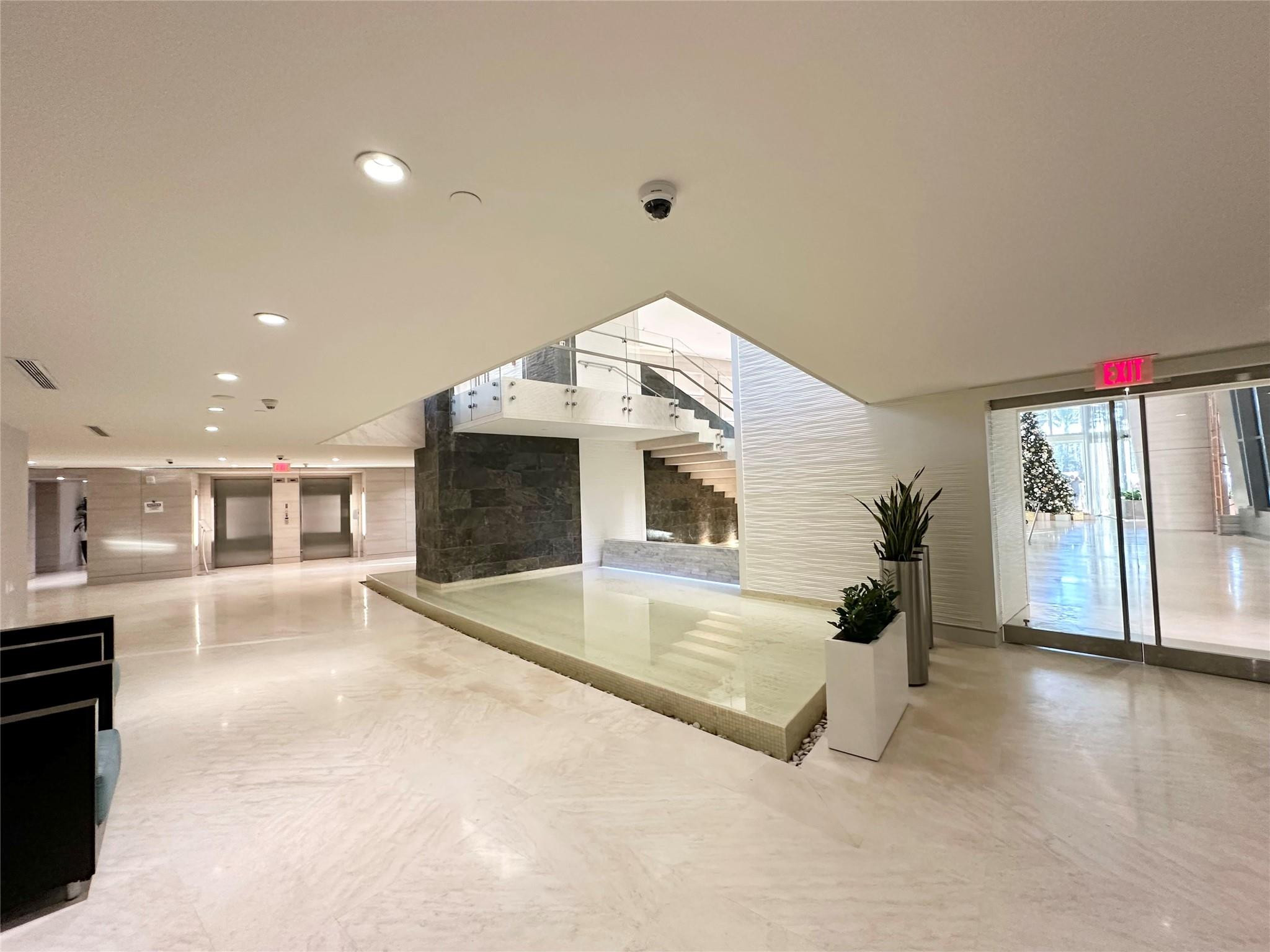 18201 Collins #1901, Sunny Isles Beach FL 33160