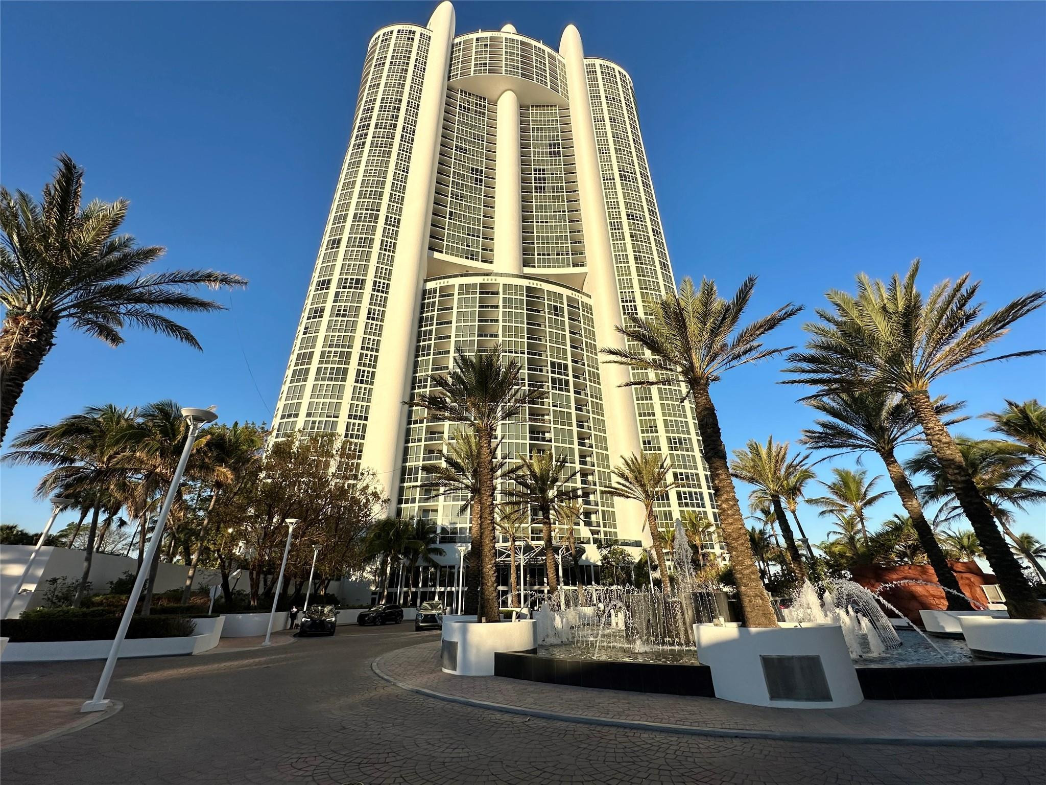 18201 Collins #1901, Sunny Isles Beach FL 33160