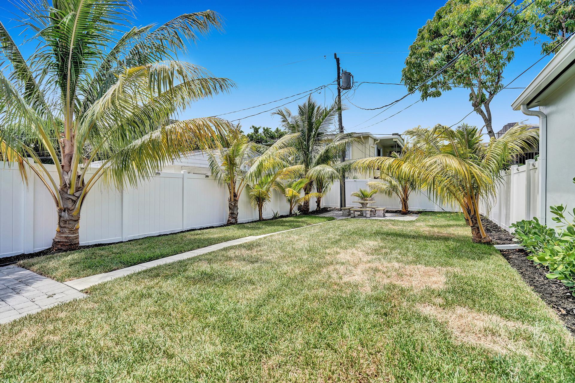 1969 NE 5th #1-2, Deerfield Beach FL 33441
