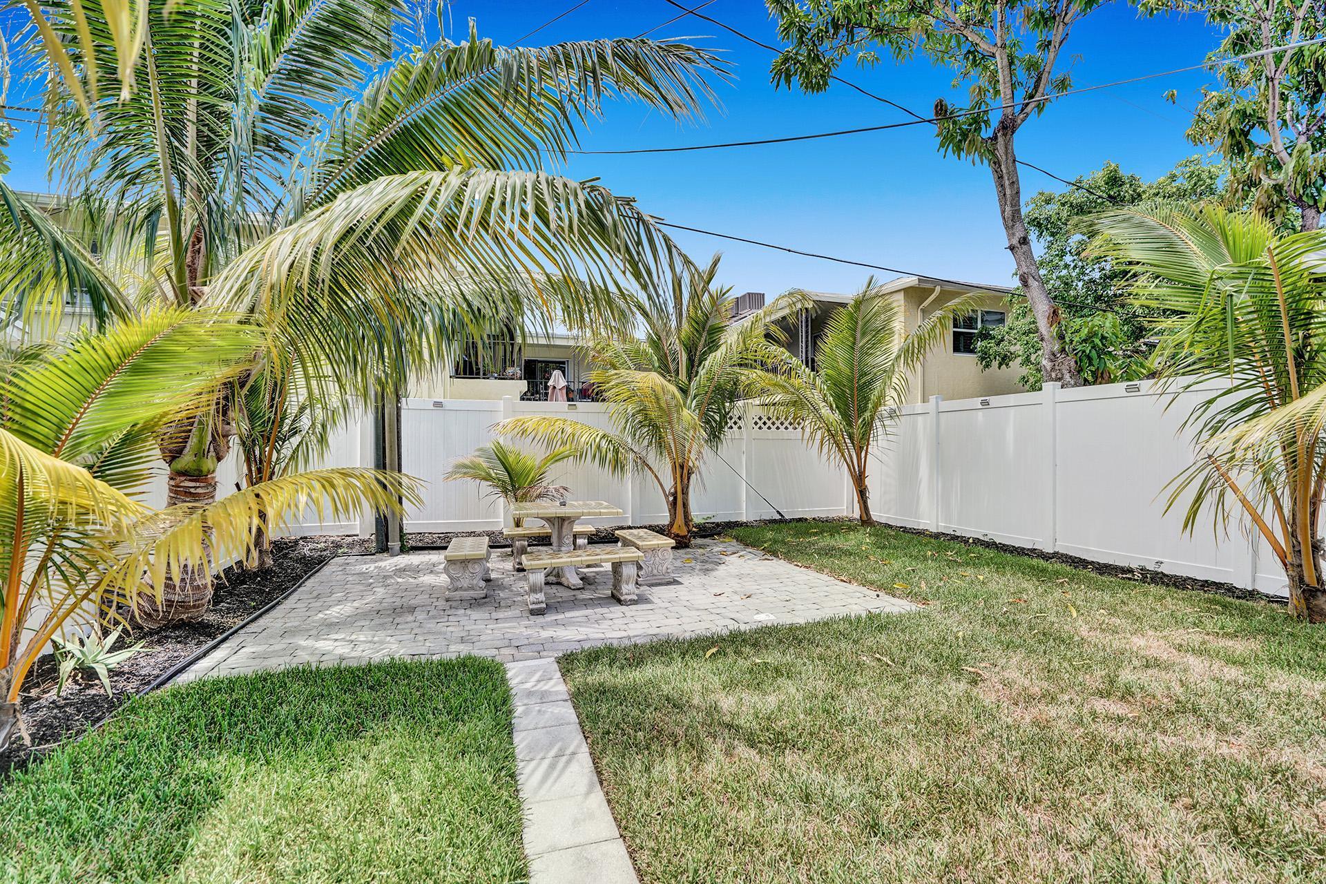 1969 NE 5th #1-2, Deerfield Beach FL 33441