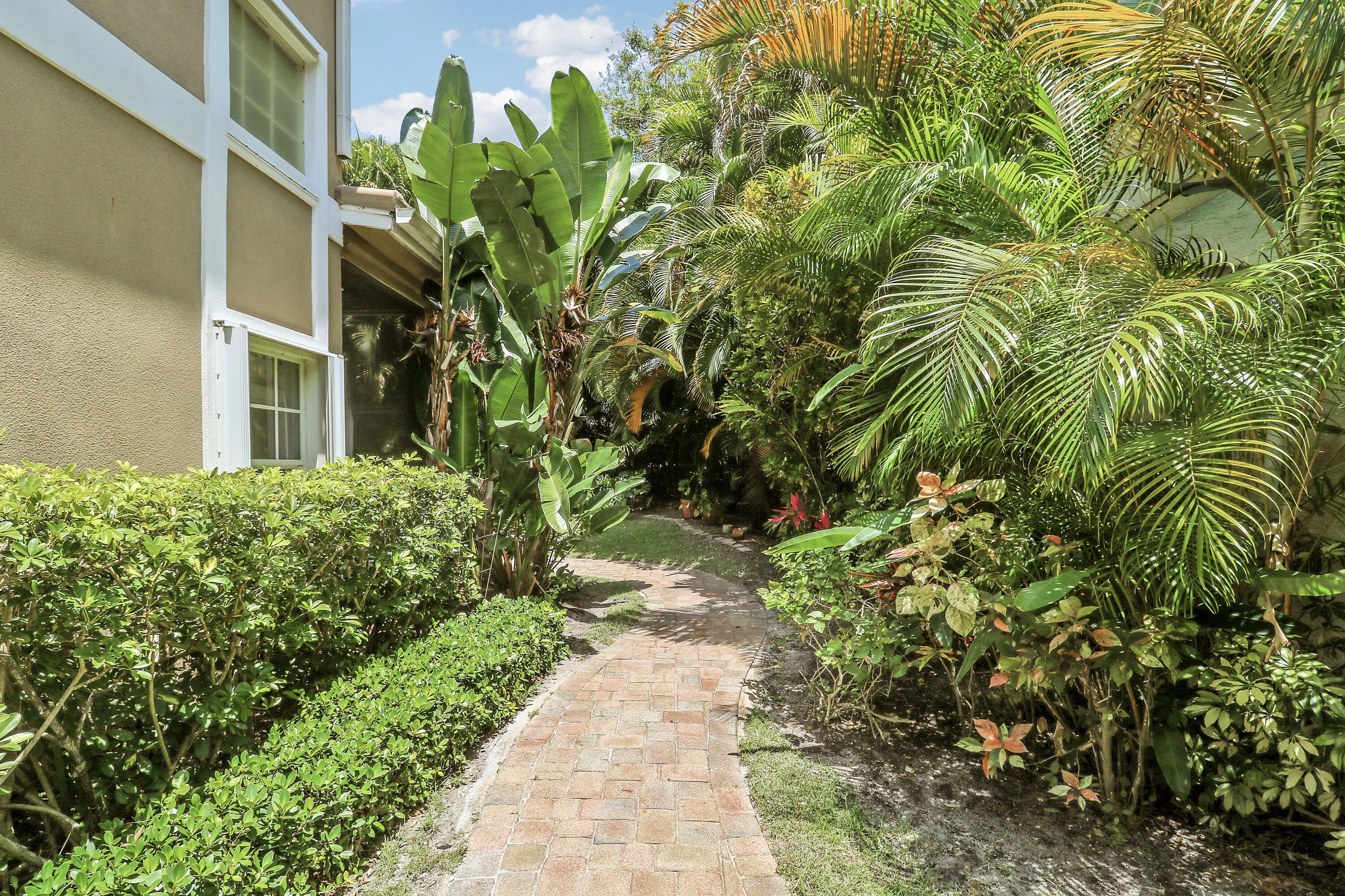 12 Grand Bay, Juno Beach FL 33408