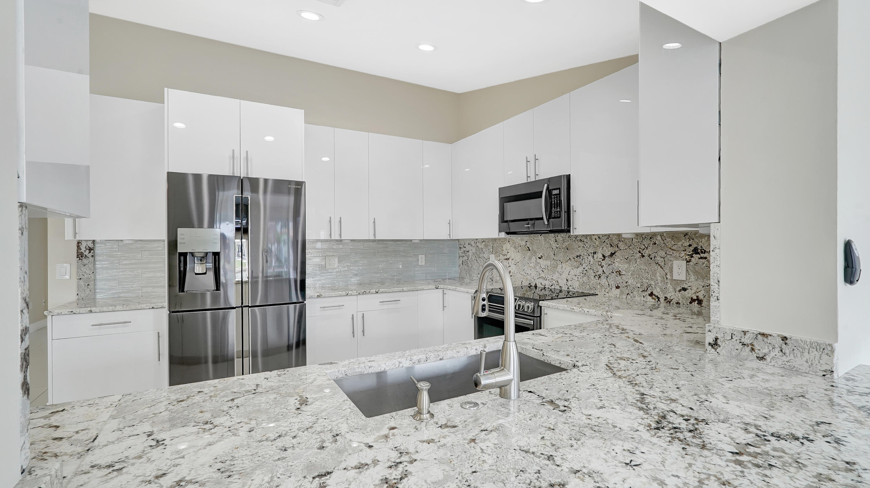 1412 NE 53rd, Fort Lauderdale FL 33334