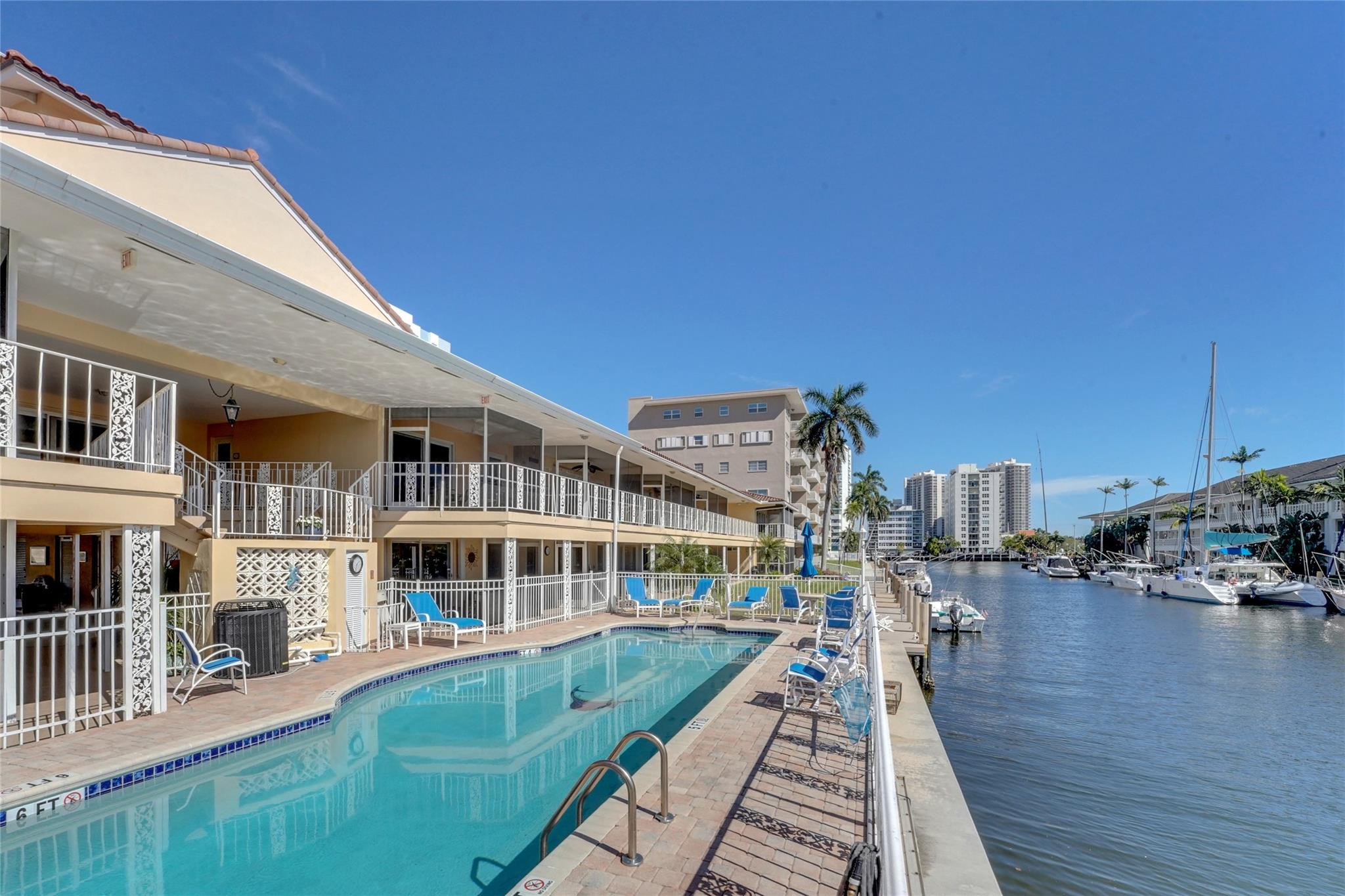 2864 NE 33rd #105, Fort Lauderdale FL 33306