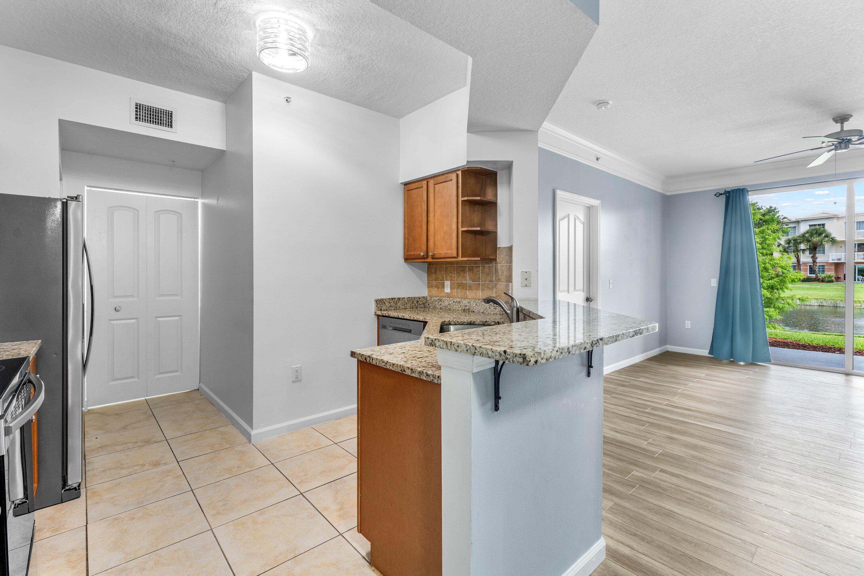 10106 W Myrtlewood Cir, Palm Beach Gardens FL 33418