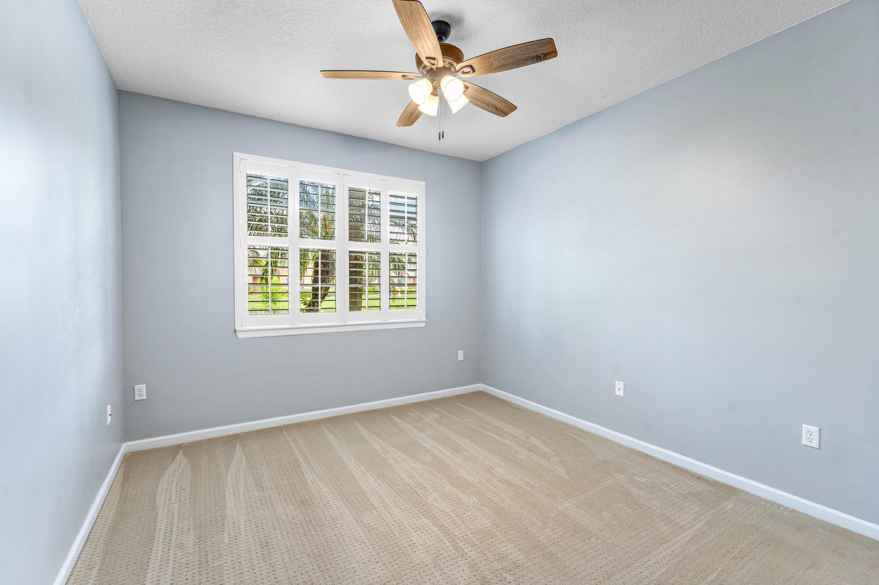 10106 W Myrtlewood Cir, Palm Beach Gardens FL 33418