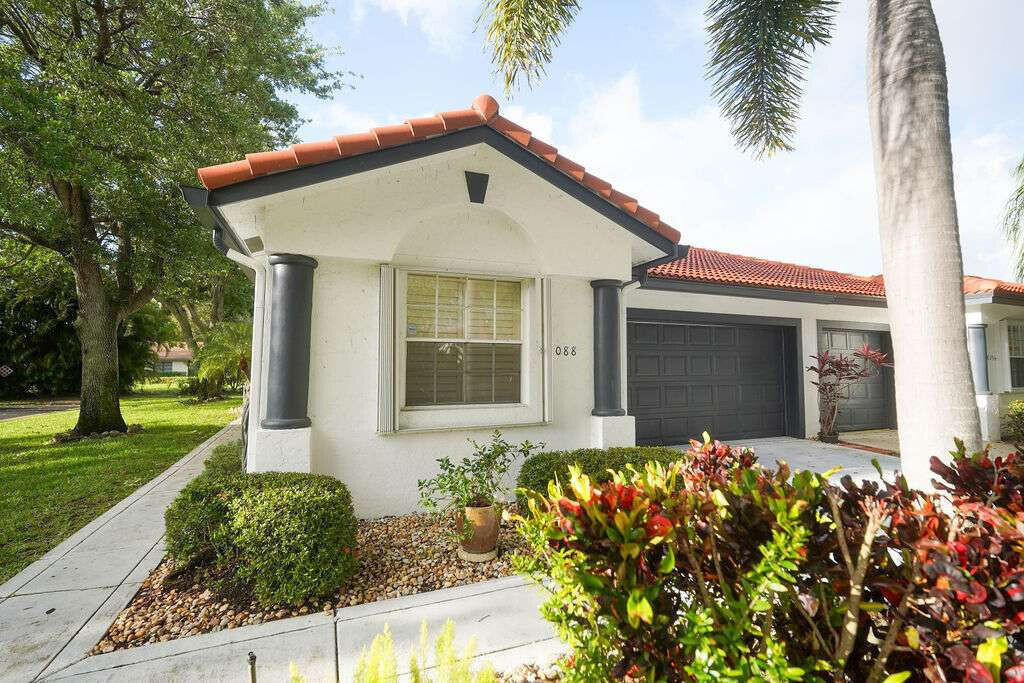 8088 Vía Di Veneto, Boca Raton FL 33496