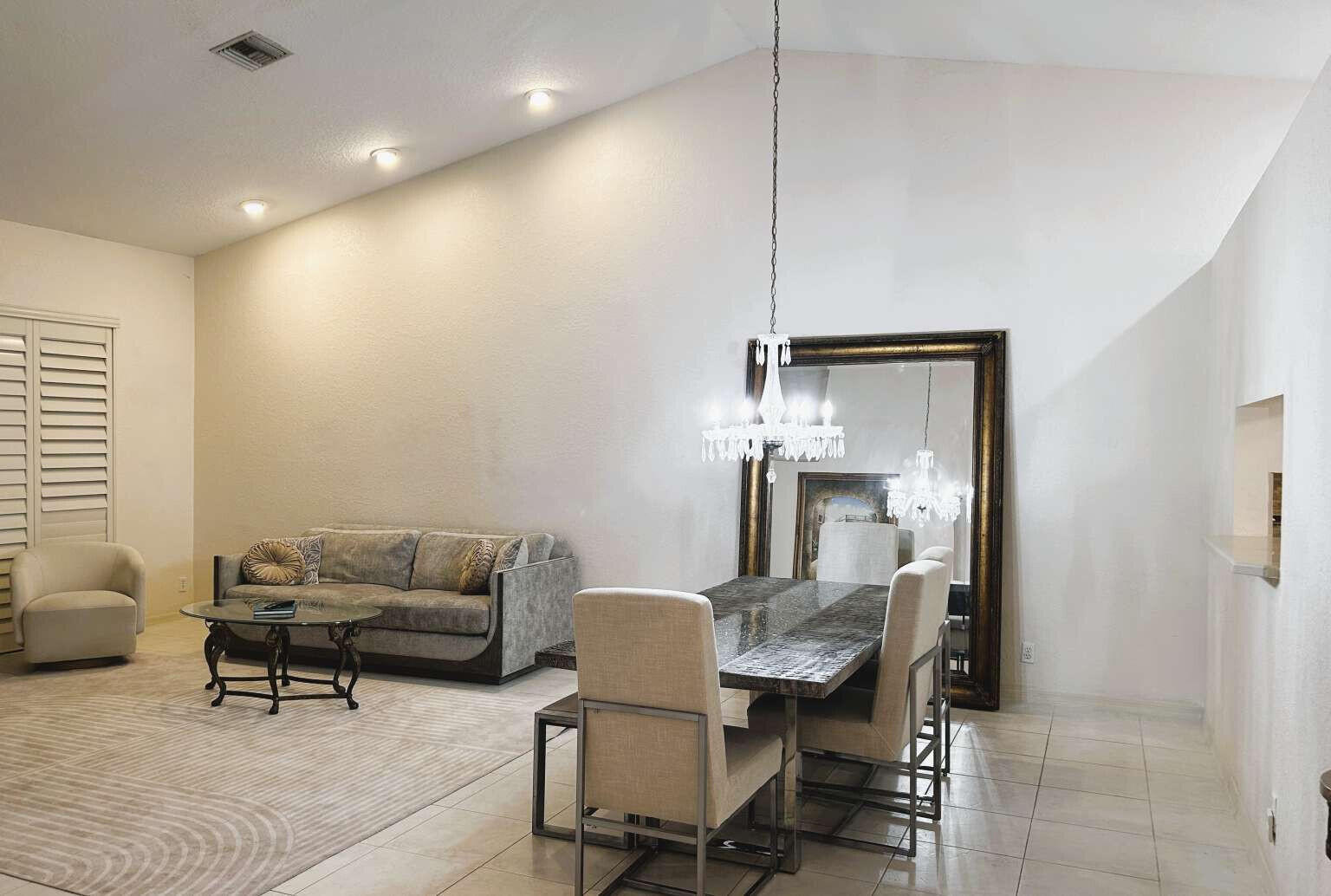 8088 Vía Di Veneto, Boca Raton FL 33496
