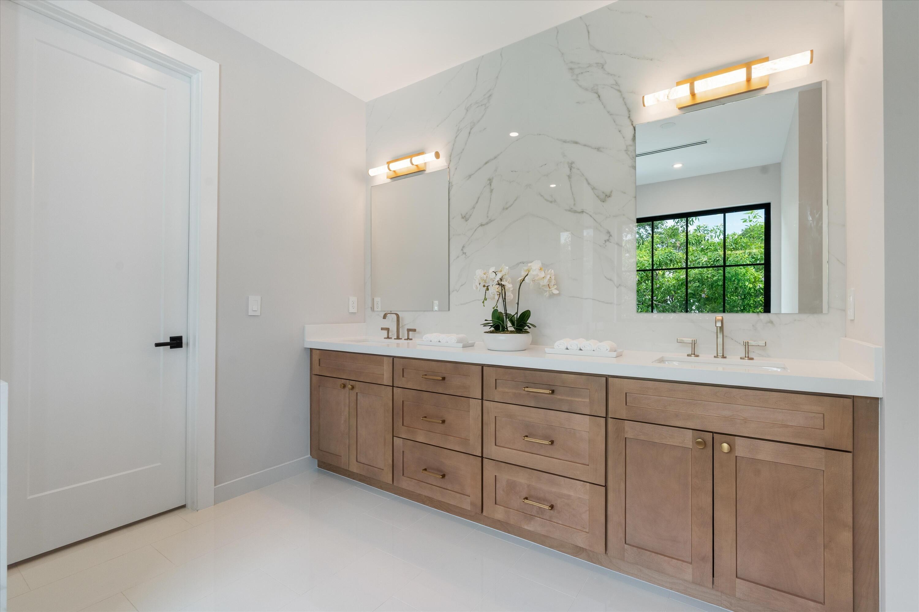 1016 SE 8th, Fort Lauderdale FL 33316