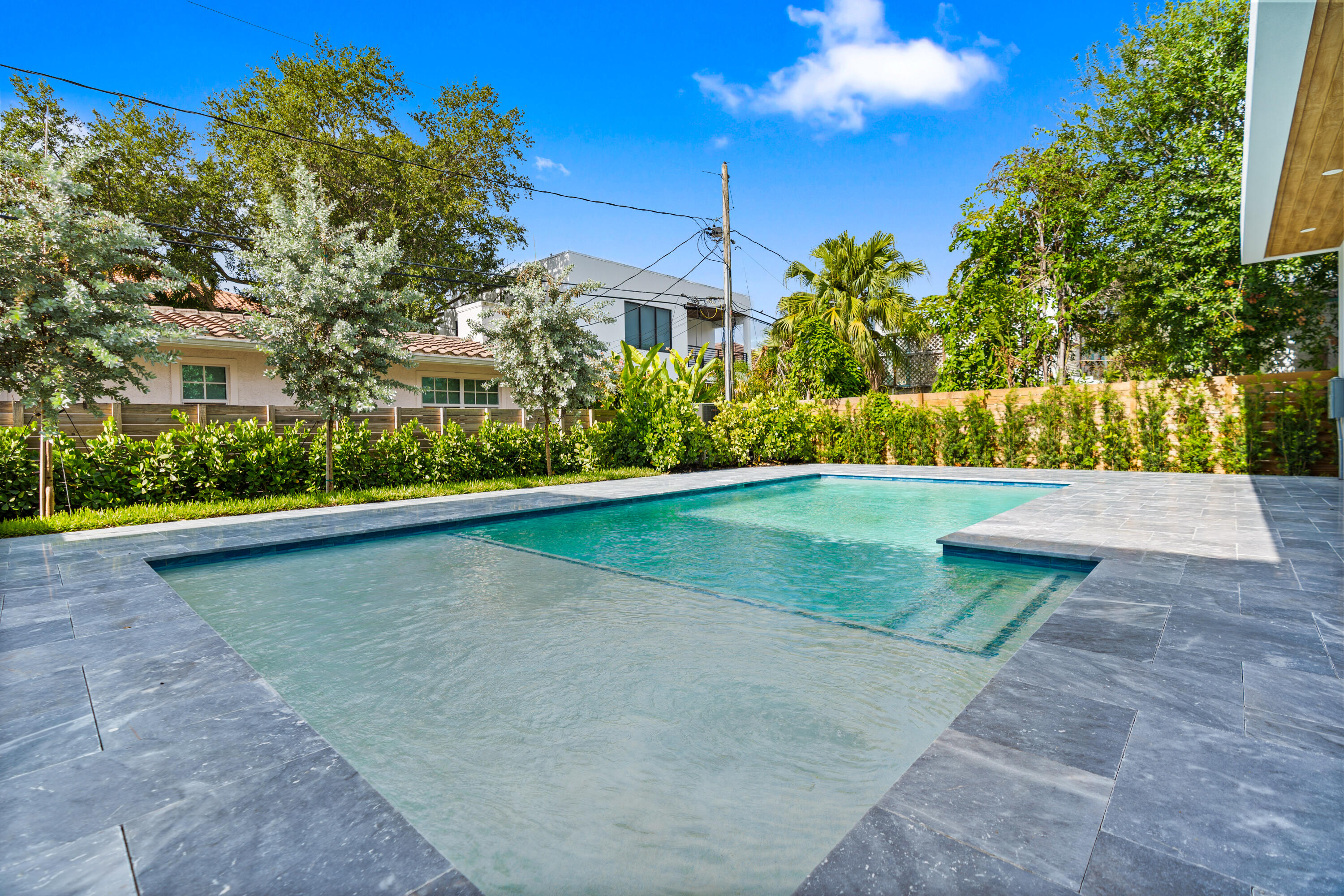 1016 SE 8th, Fort Lauderdale FL 33316