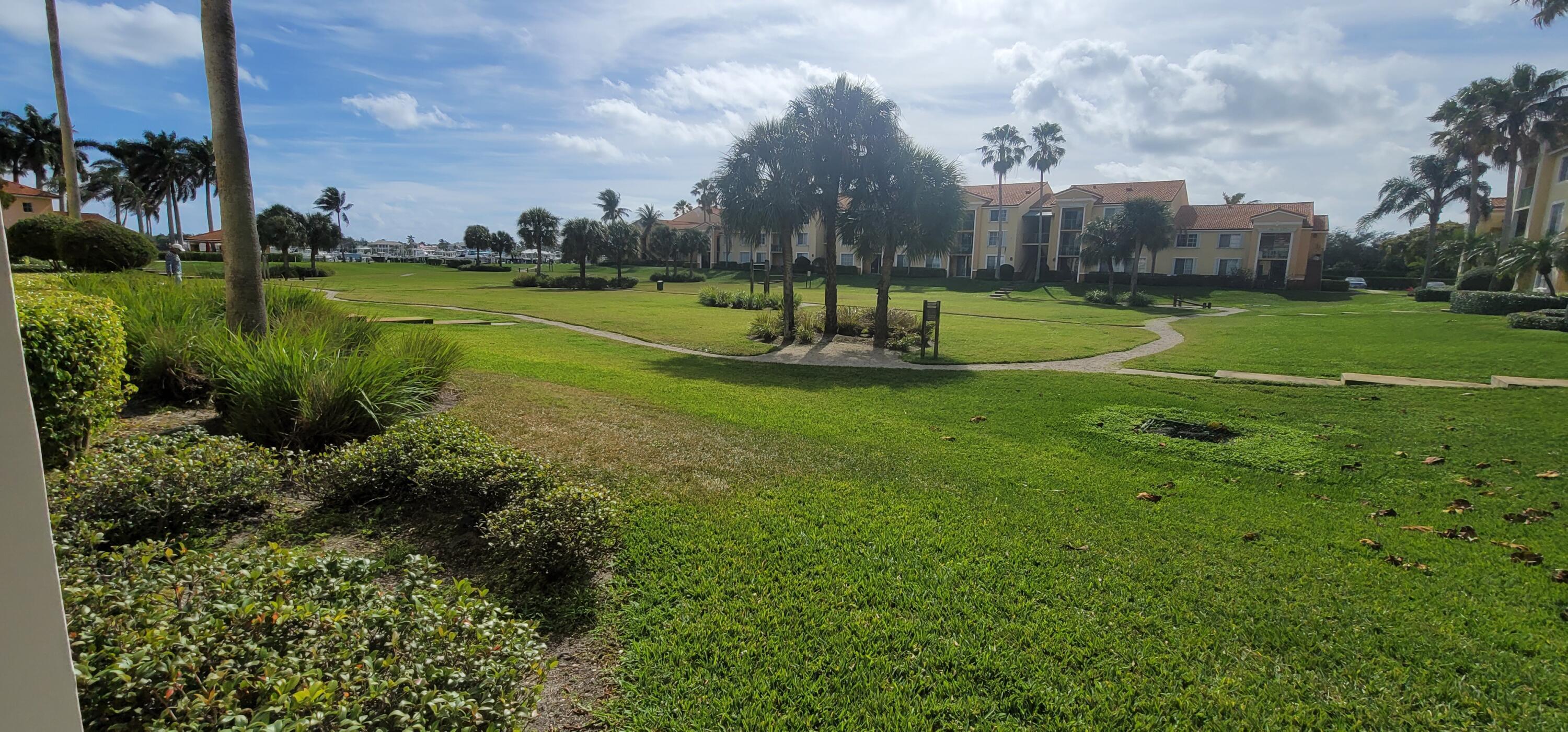 145 Yacht Club #112, Hypoluxo FL 33462