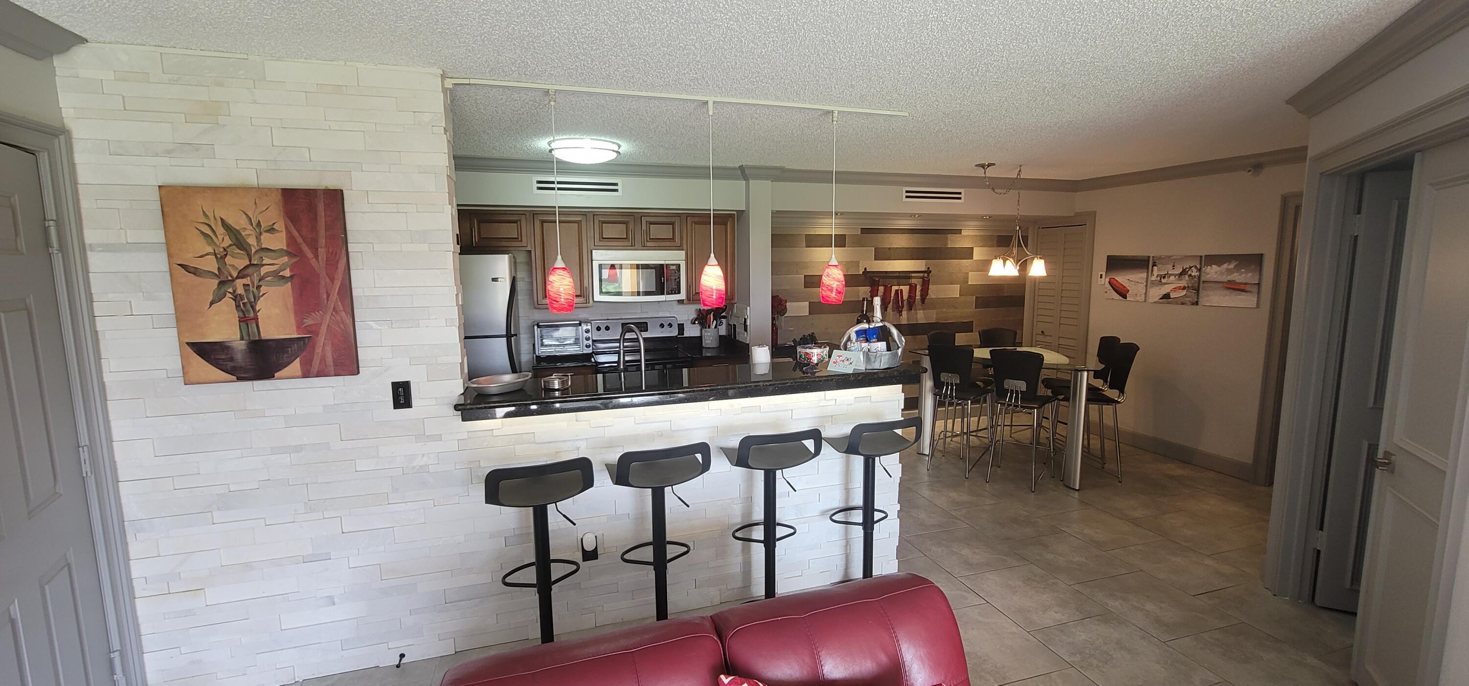 145 Yacht Club #112, Hypoluxo FL 33462
