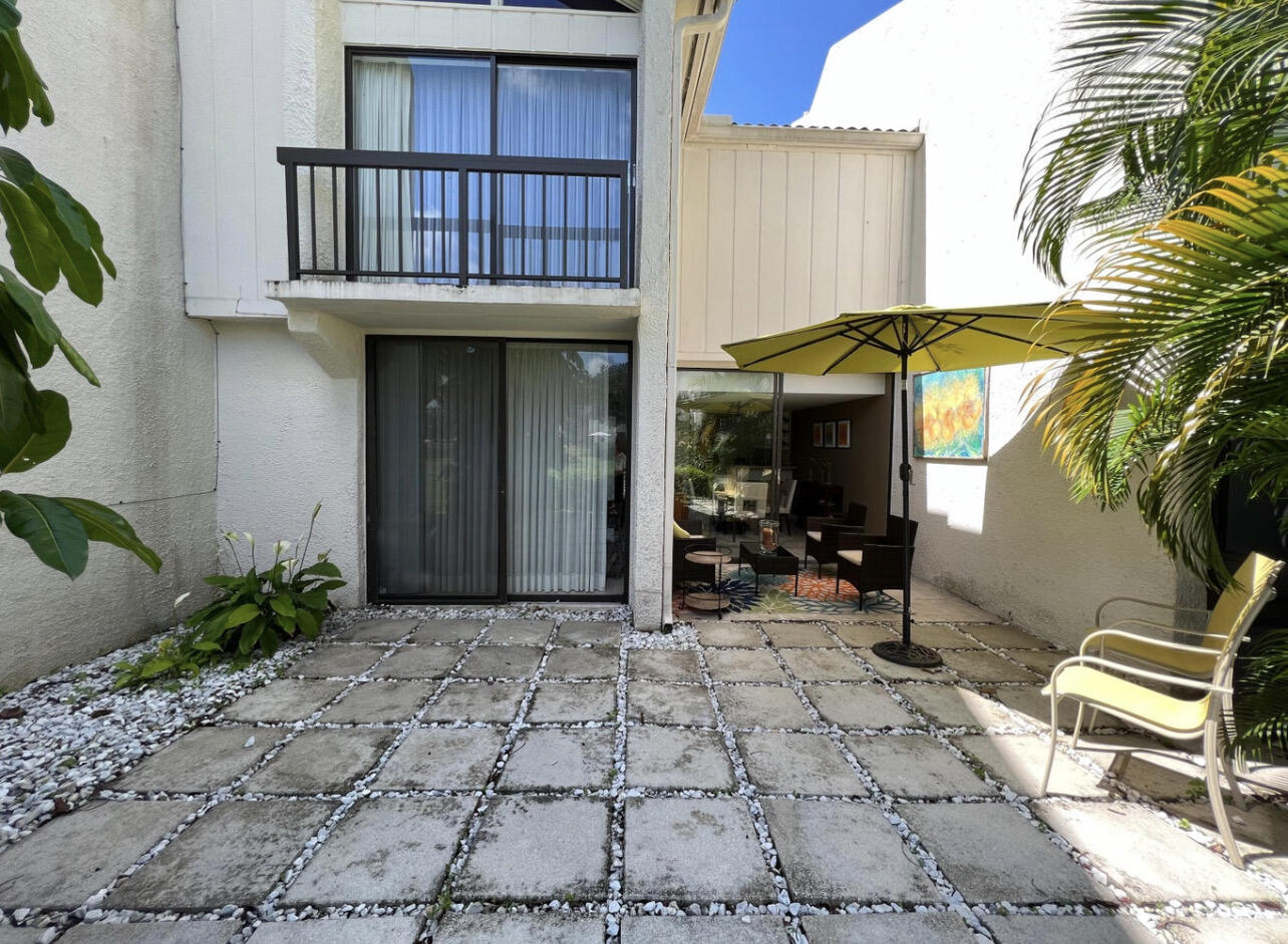 1002 Bridgewood #1002, Boca Raton FL 33434