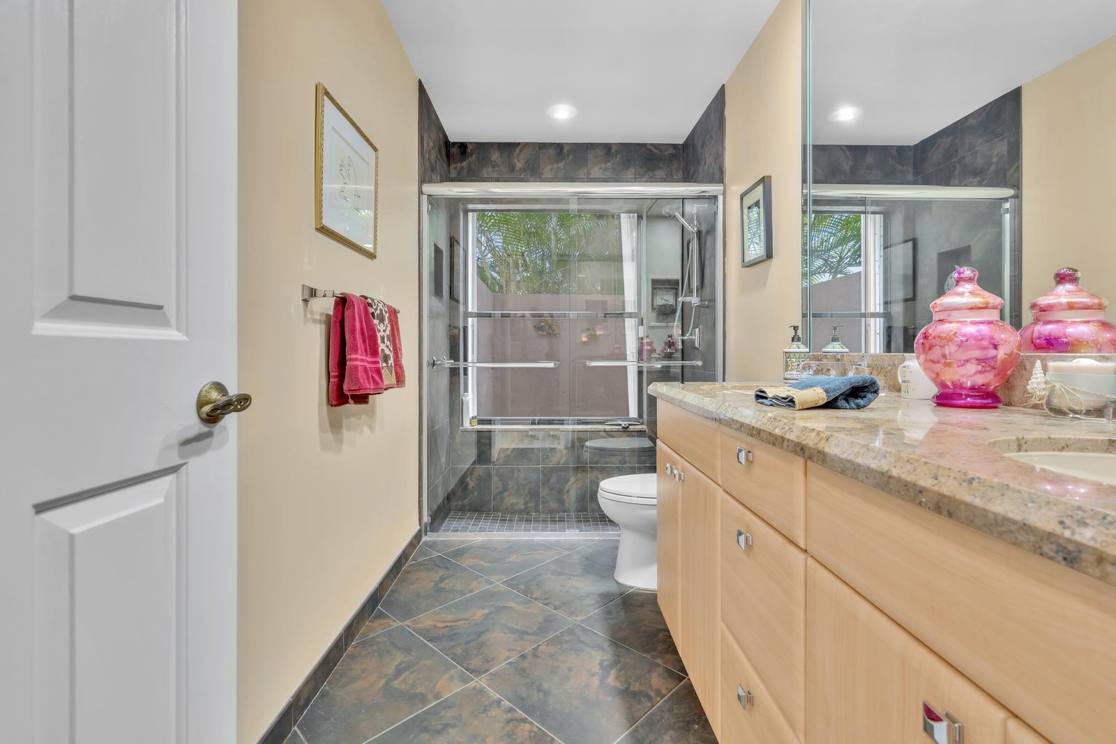 7640 NW 87th, Tamarac FL 33321