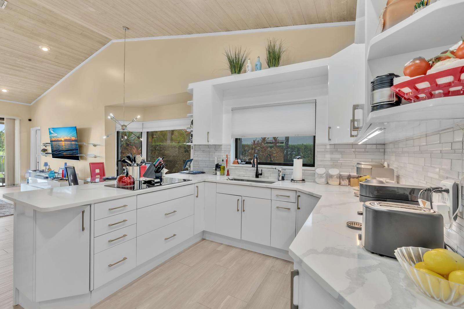7640 NW 87th, Tamarac FL 33321