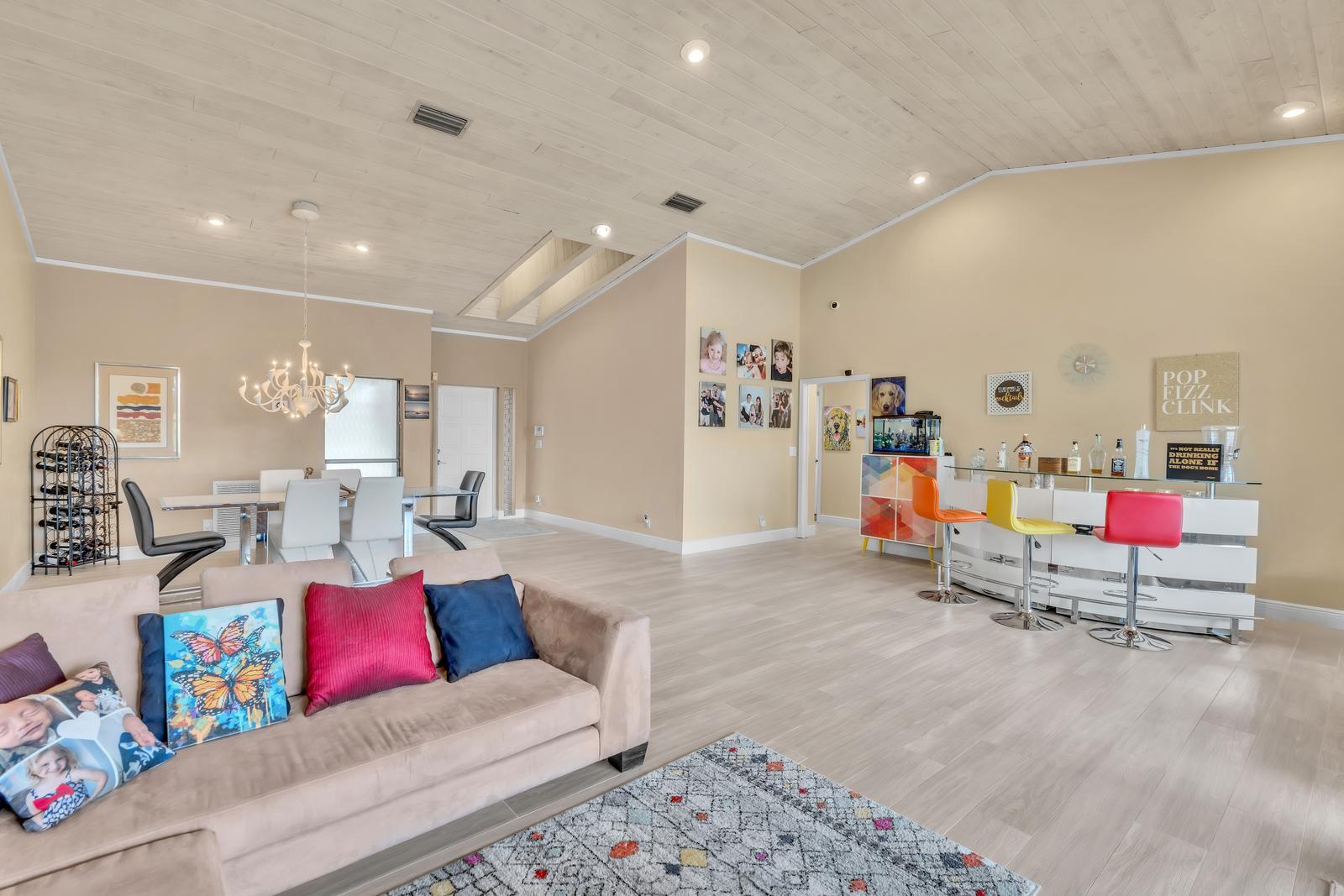 7640 NW 87th, Tamarac FL 33321