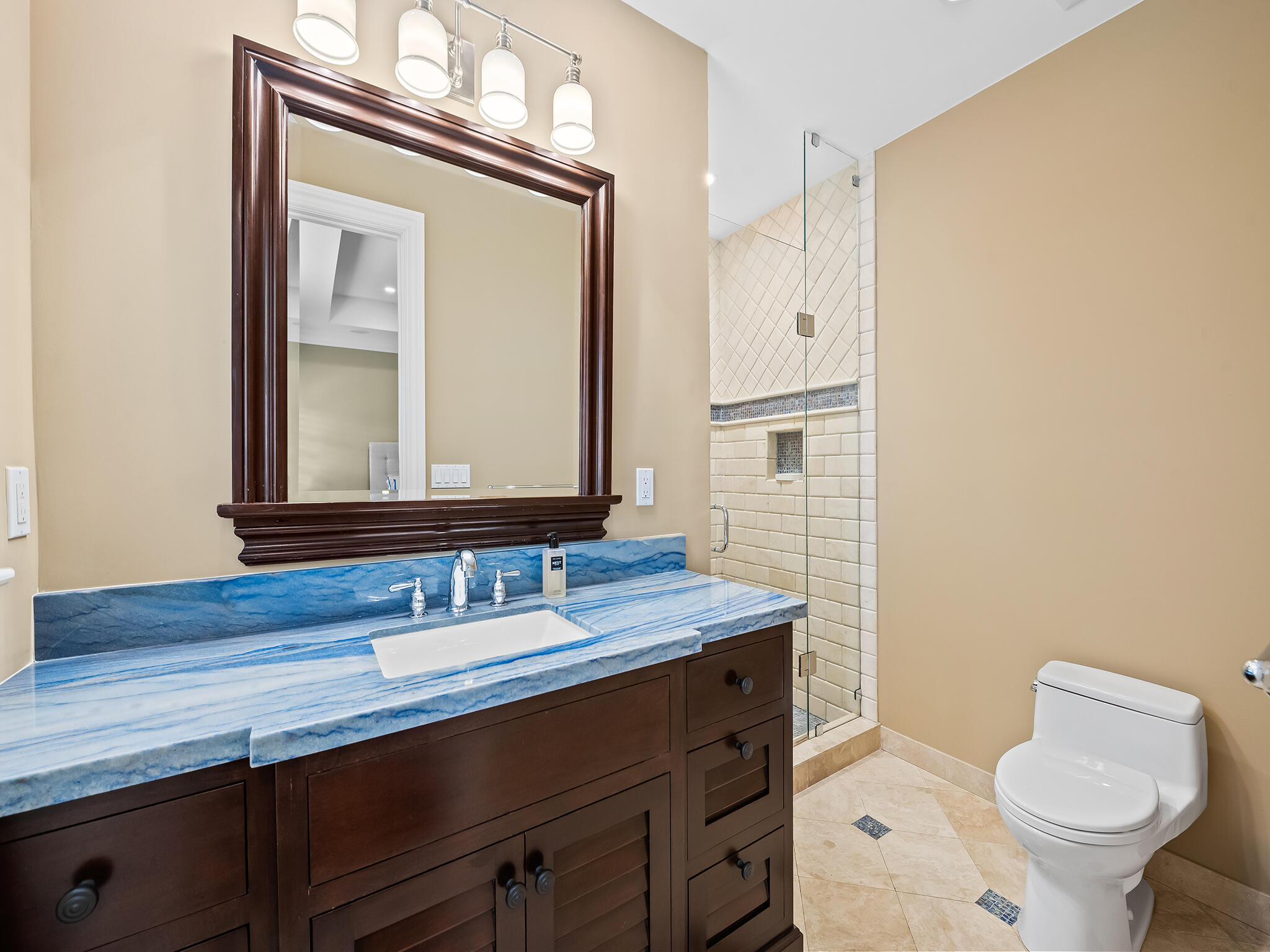 2856 NE 25th, Fort Lauderdale FL 33305