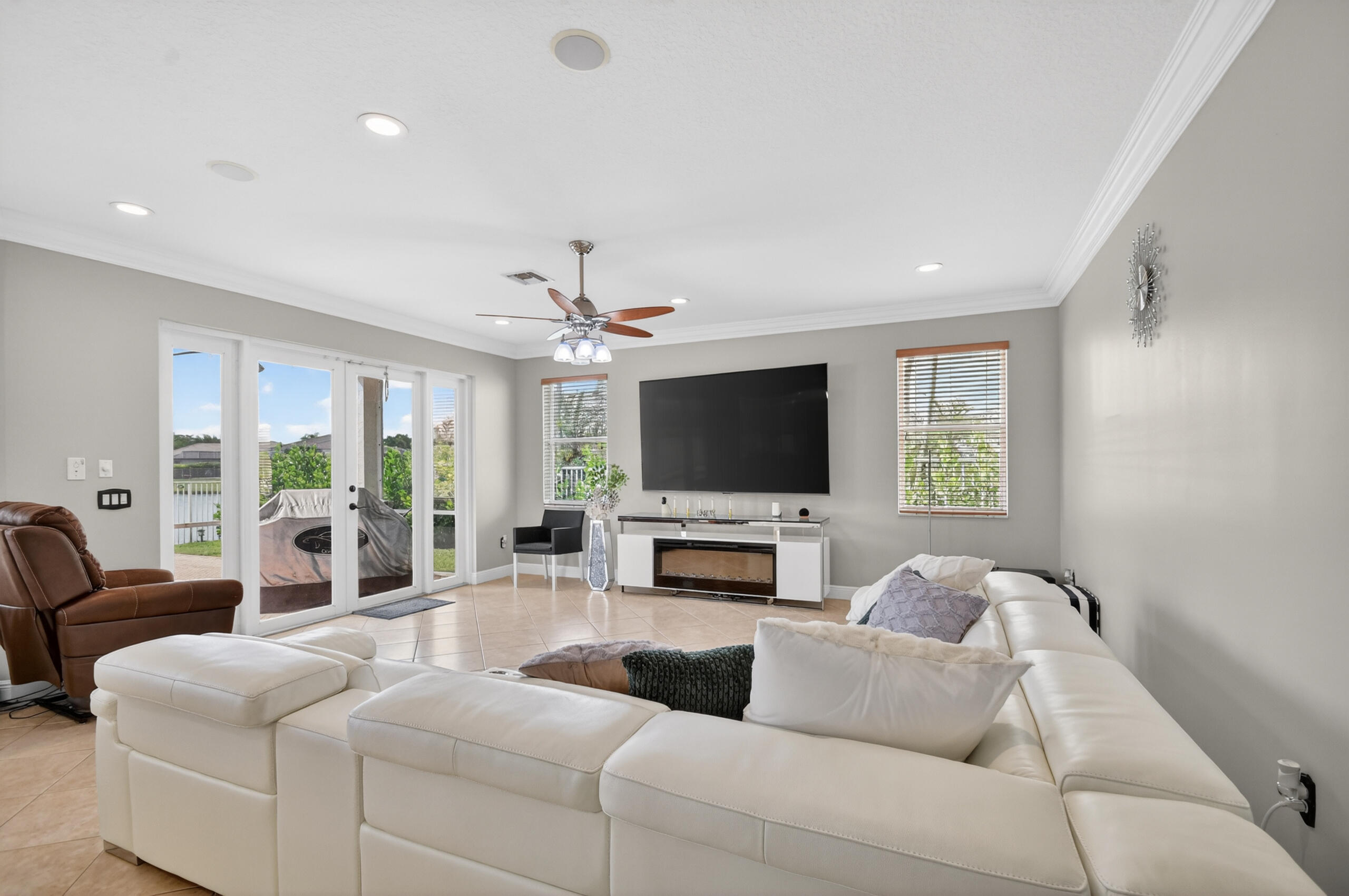 2214 Ridgewood, Royal Palm Beach FL 33411