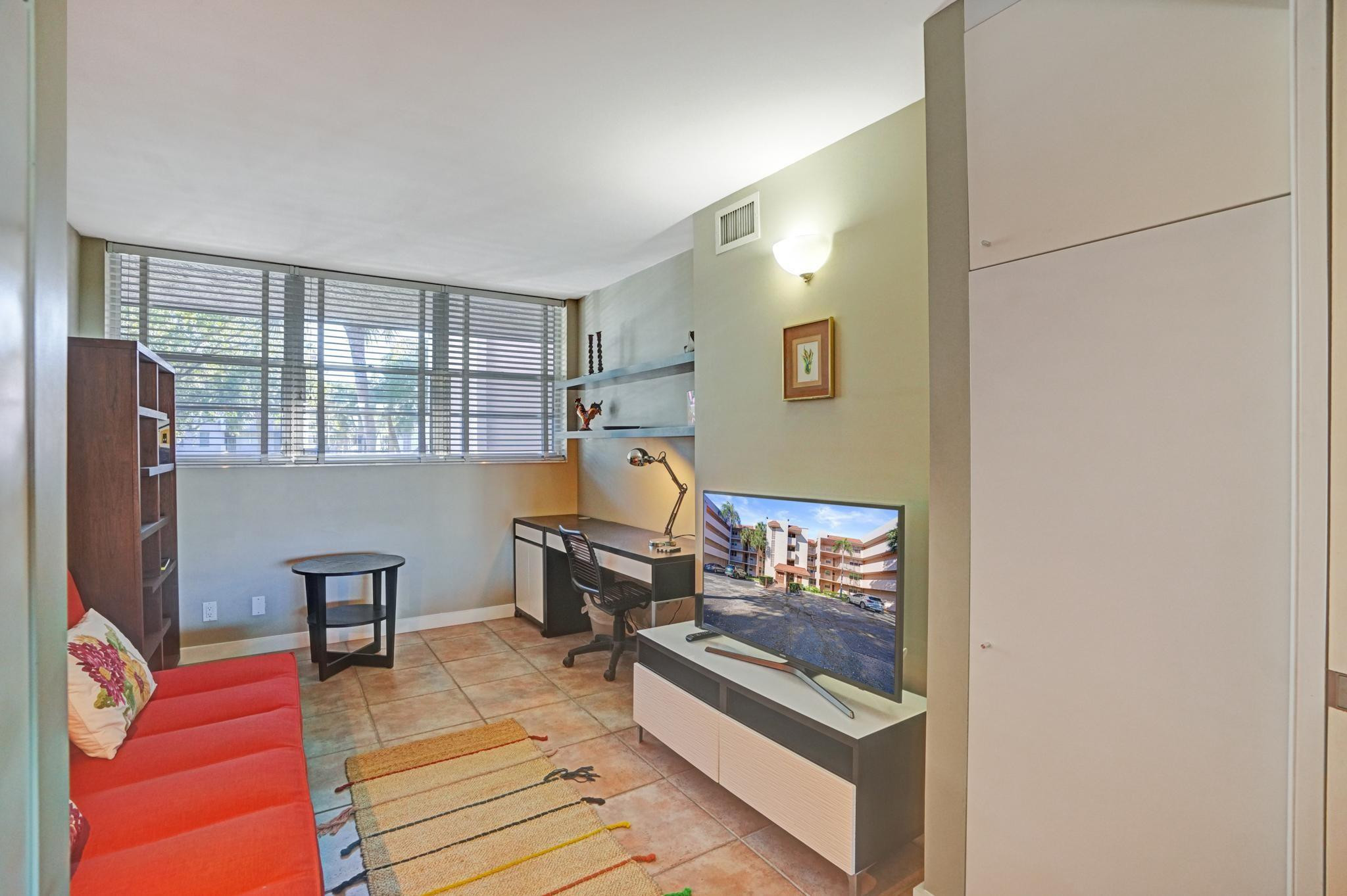 1831 Sabal Palm #202, Davie FL 33324