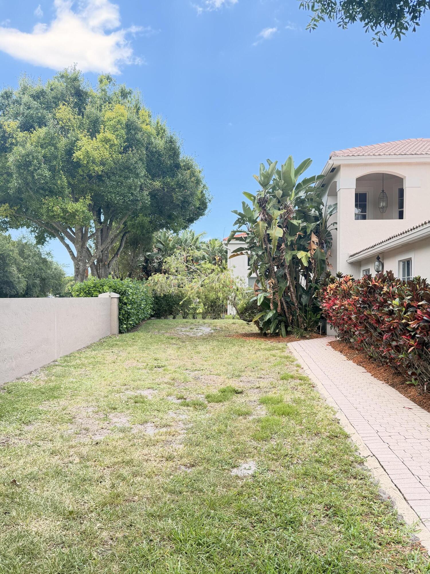 23426 Alzira, Boca Raton FL 33433
