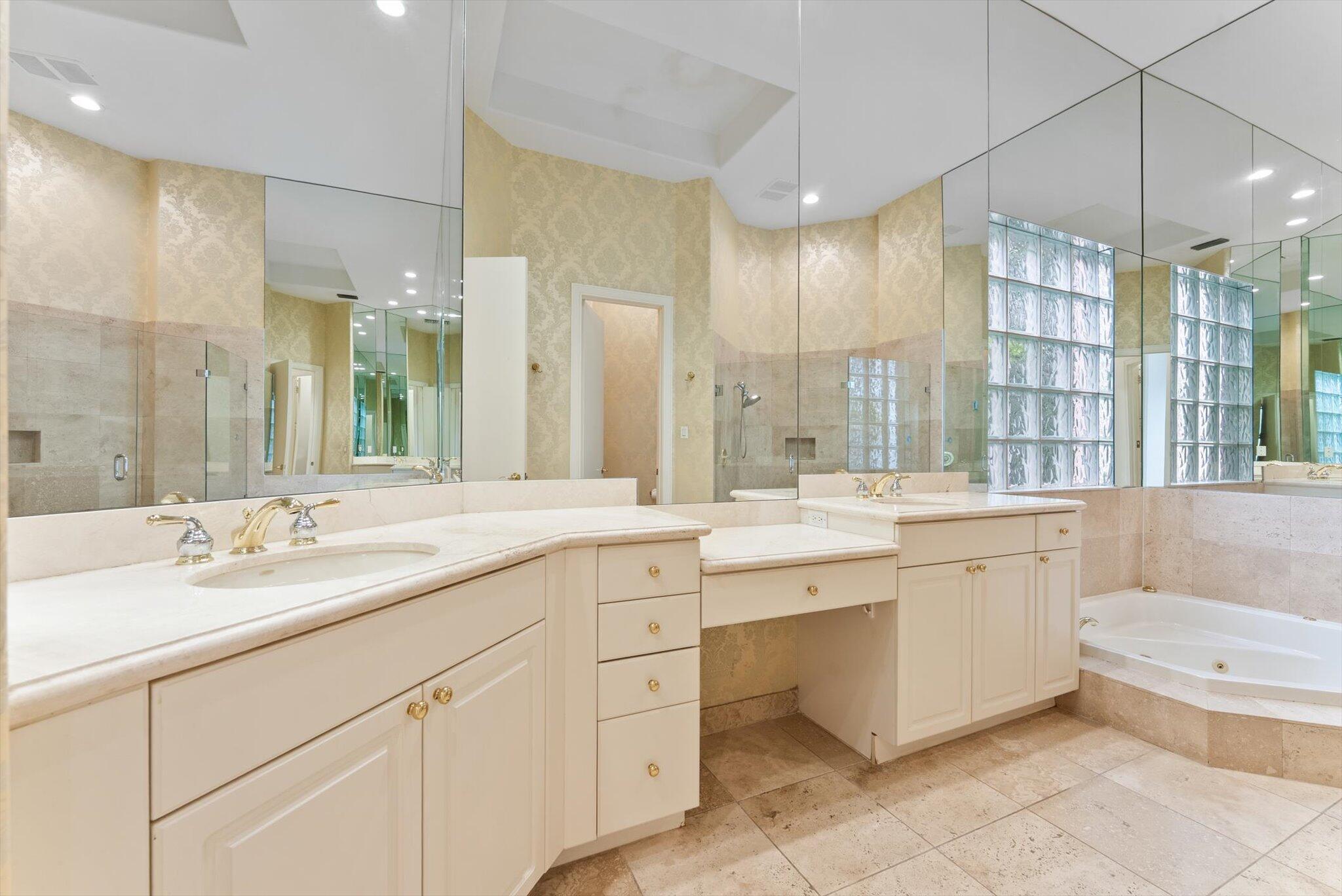 7081 Mallorca, Boca Raton FL 33433