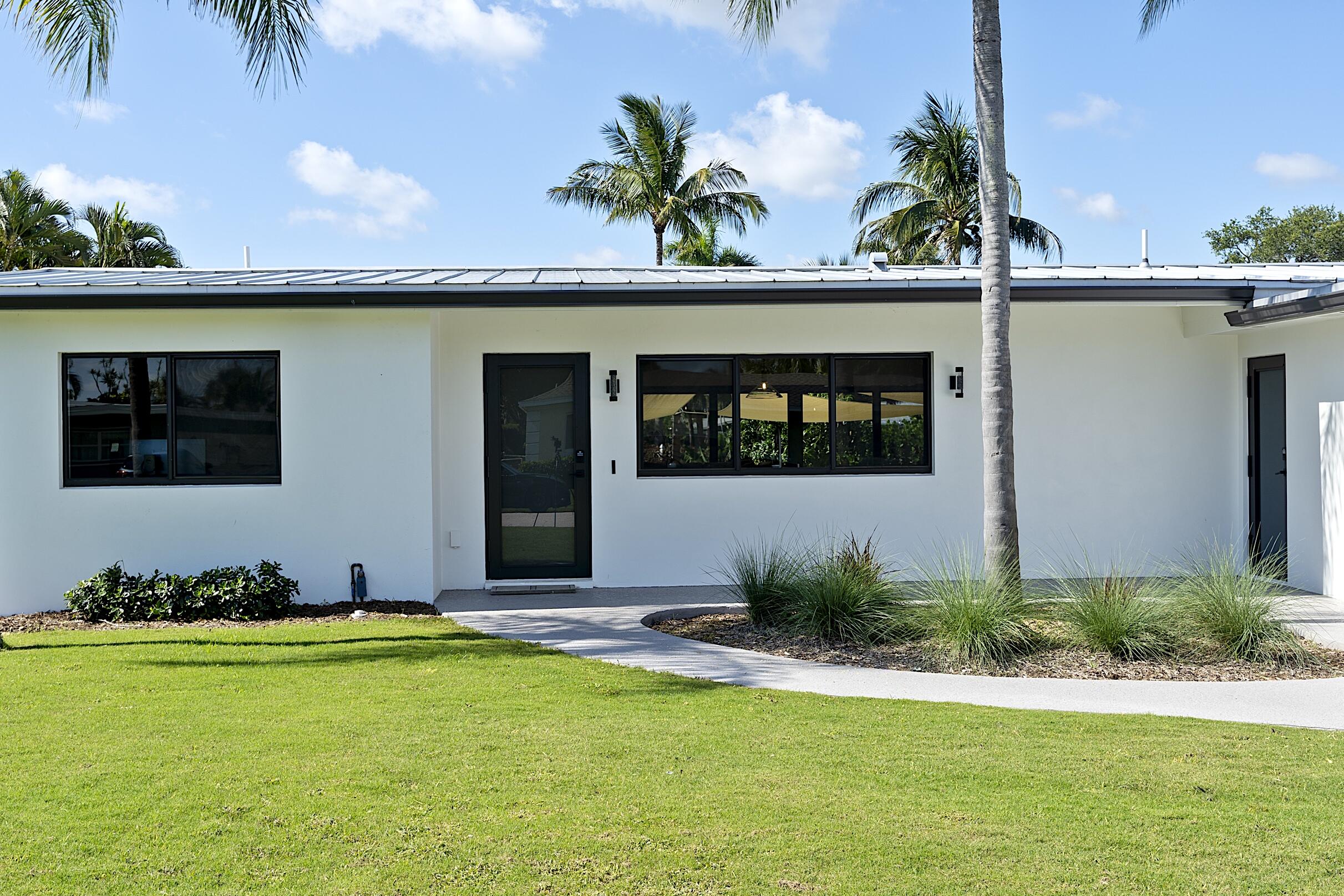 1510 Carandis, Lake Clarke Shores FL 33406