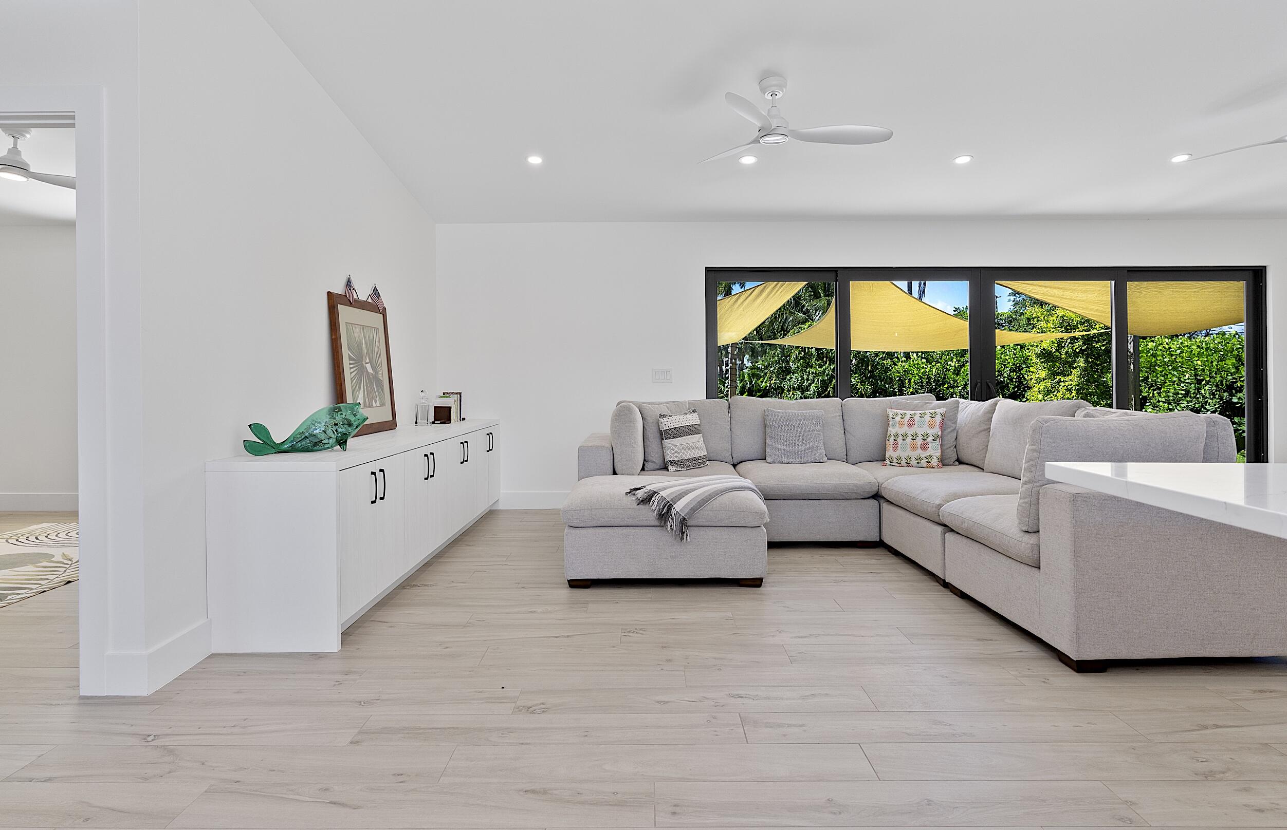 1510 Carandis, Lake Clarke Shores FL 33406