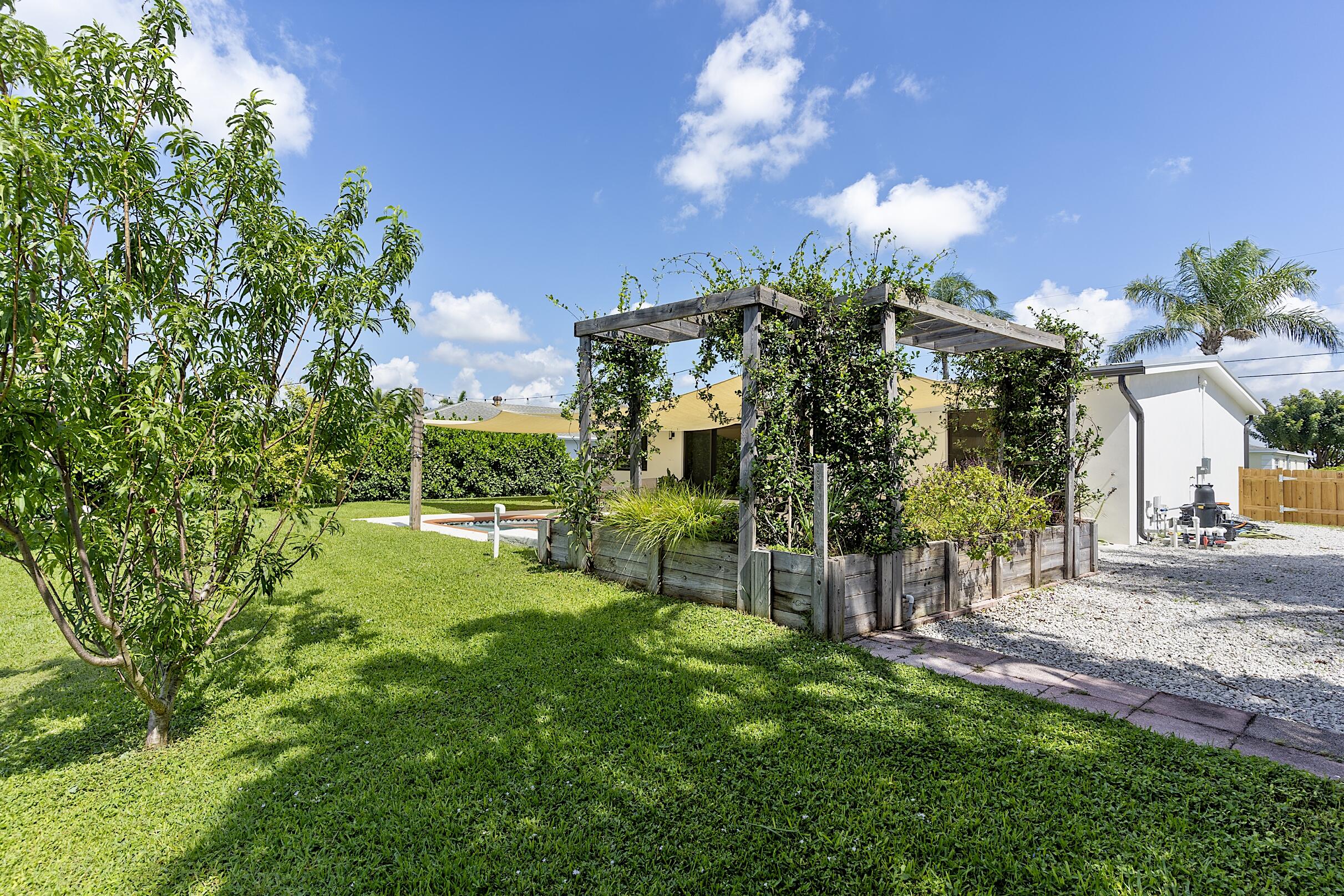 1510 Carandis, Lake Clarke Shores FL 33406