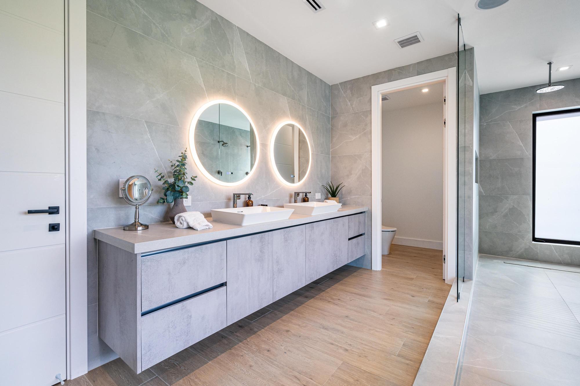 719 N Victoria Park, Fort Lauderdale FL 33304