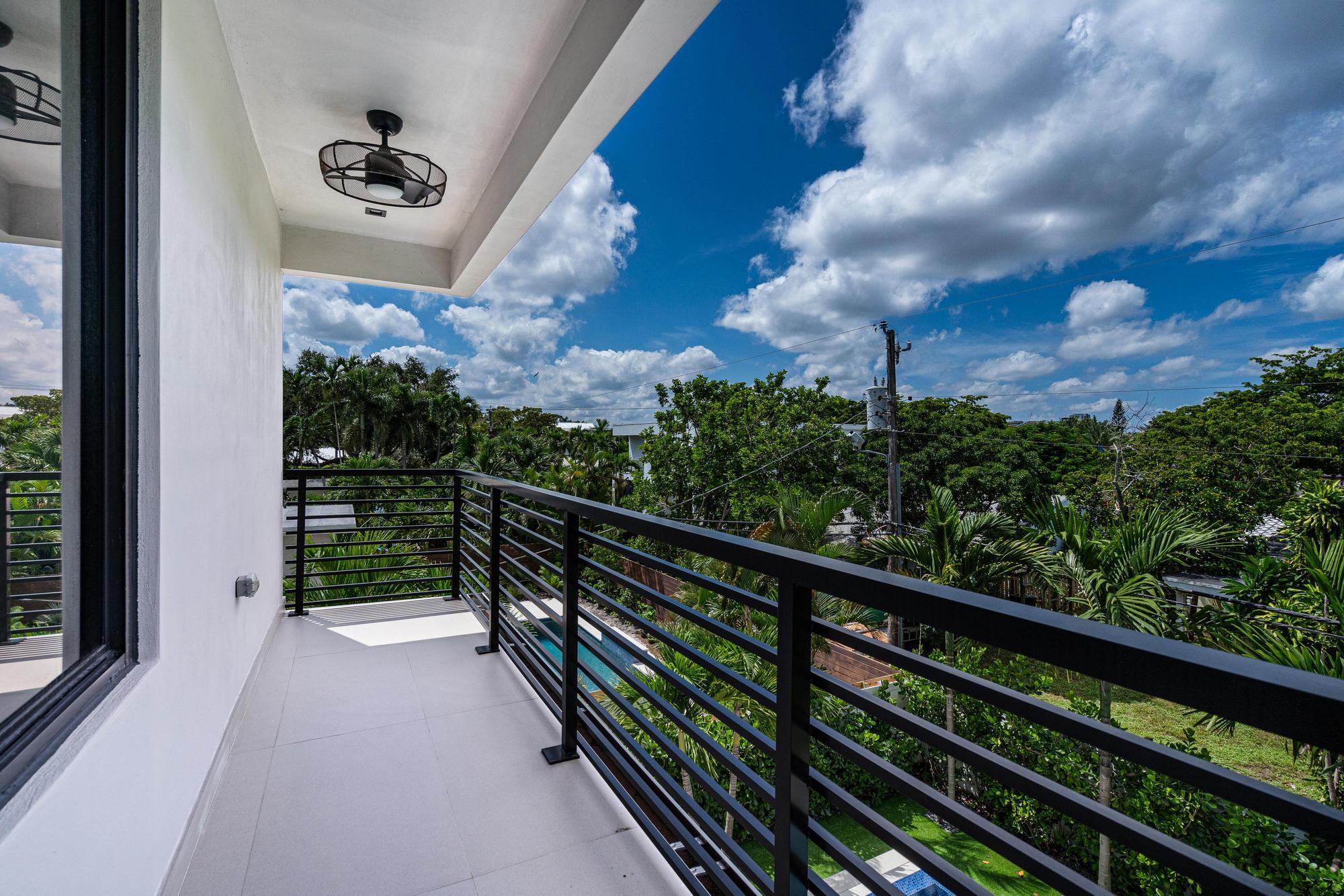 719 N Victoria Park, Fort Lauderdale FL 33304