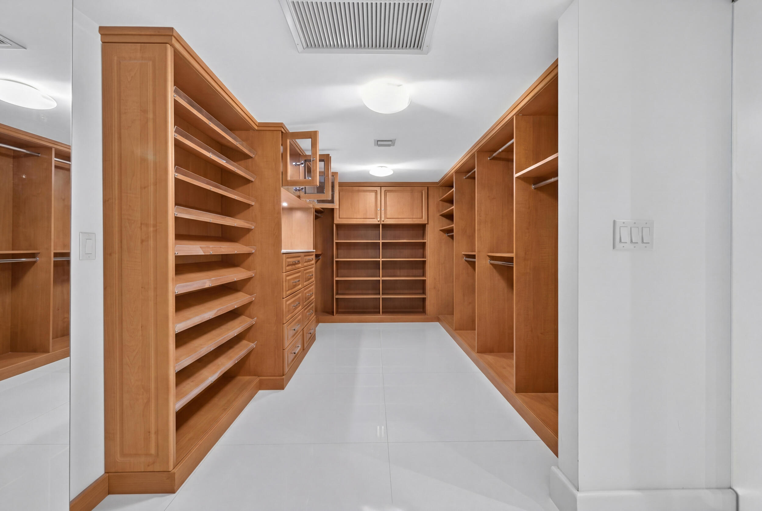 10155 Collins #1401, Bal Harbour FL 33154