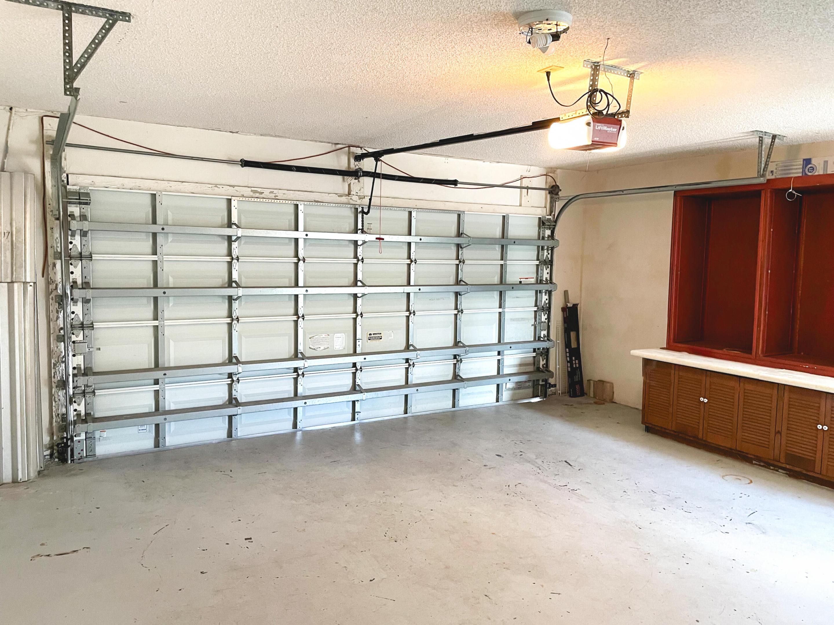 5851 Bristol, Davie FL 33331