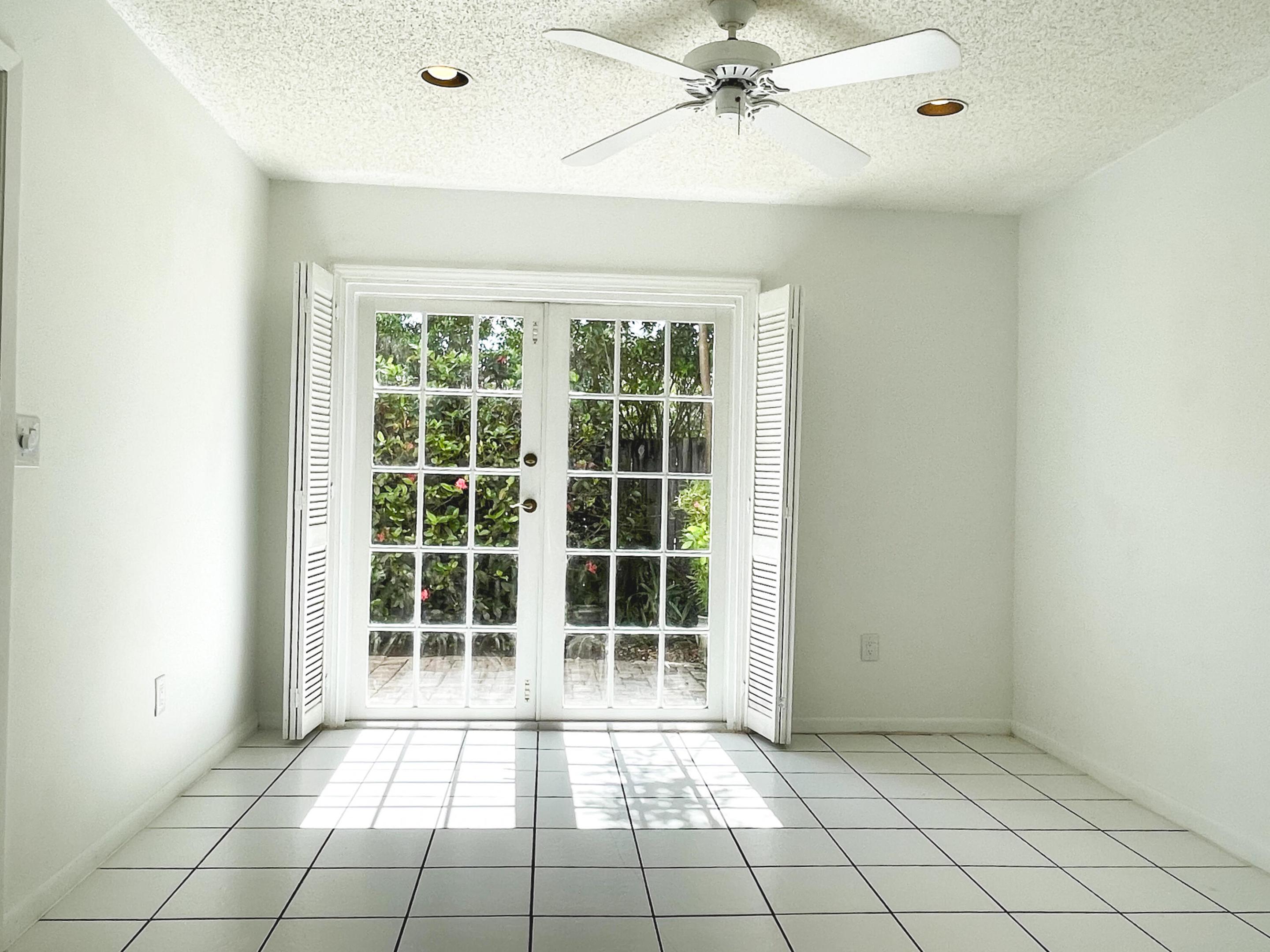 5851 Bristol, Davie FL 33331