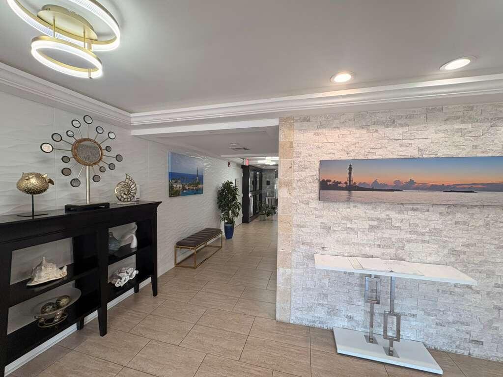 2611 N Riverside #Apt 703, Pompano Beach FL 33062