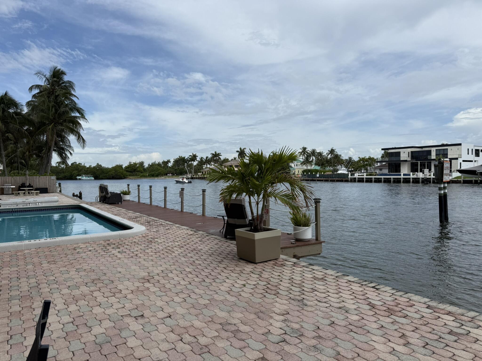 2611 N Riverside #Apt 703, Pompano Beach FL 33062
