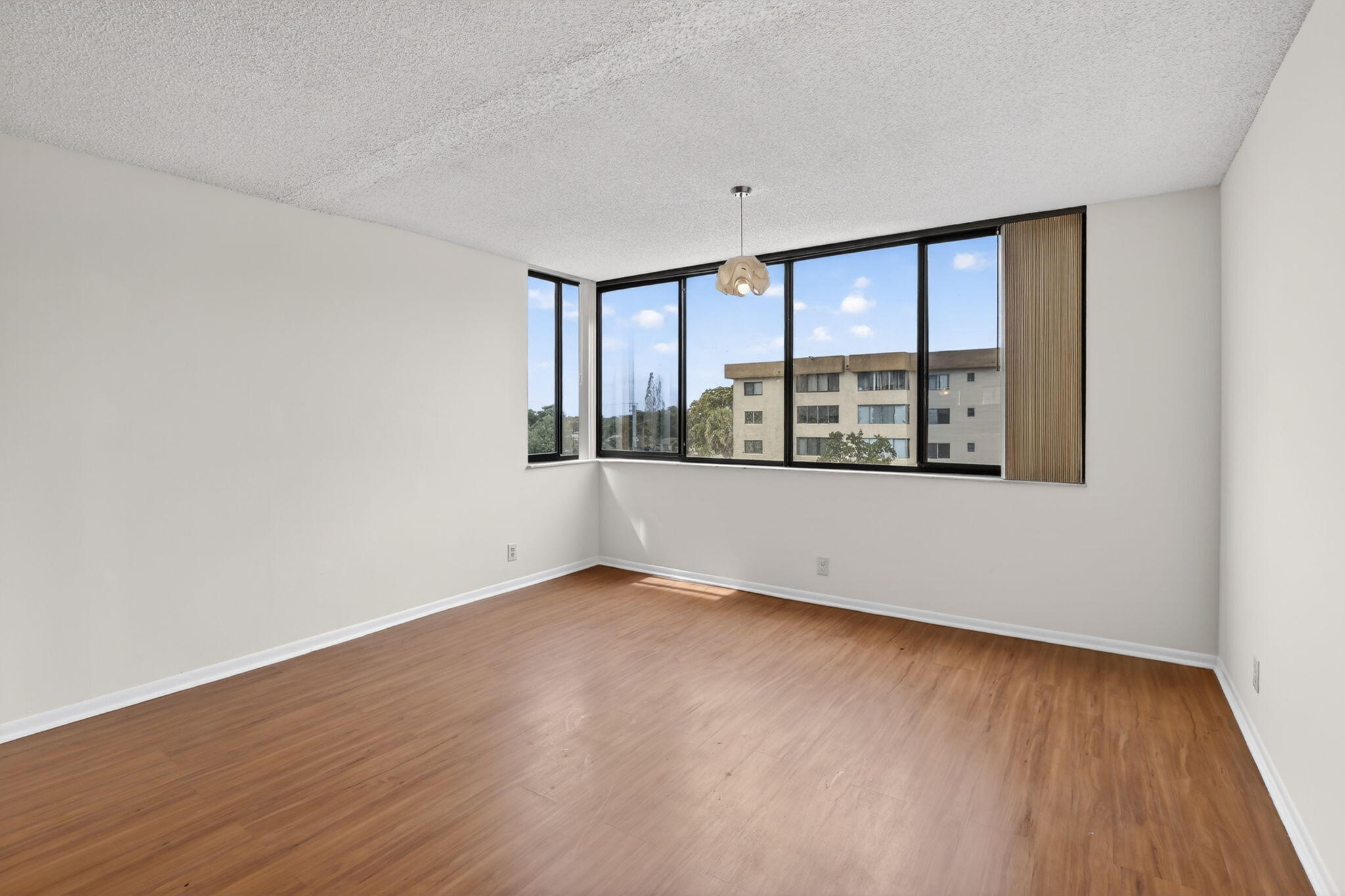 8030 Hampton #414, North Lauderdale FL 33068