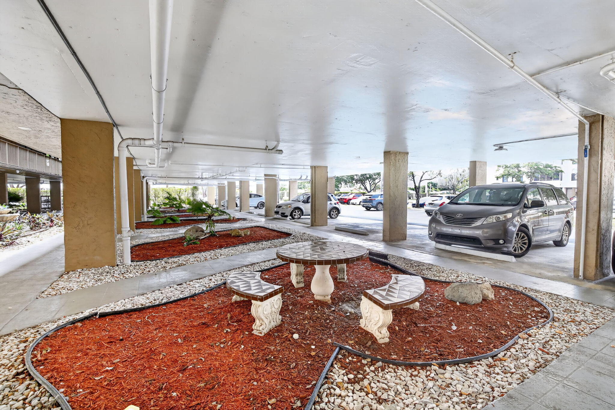 8030 Hampton #414, North Lauderdale FL 33068