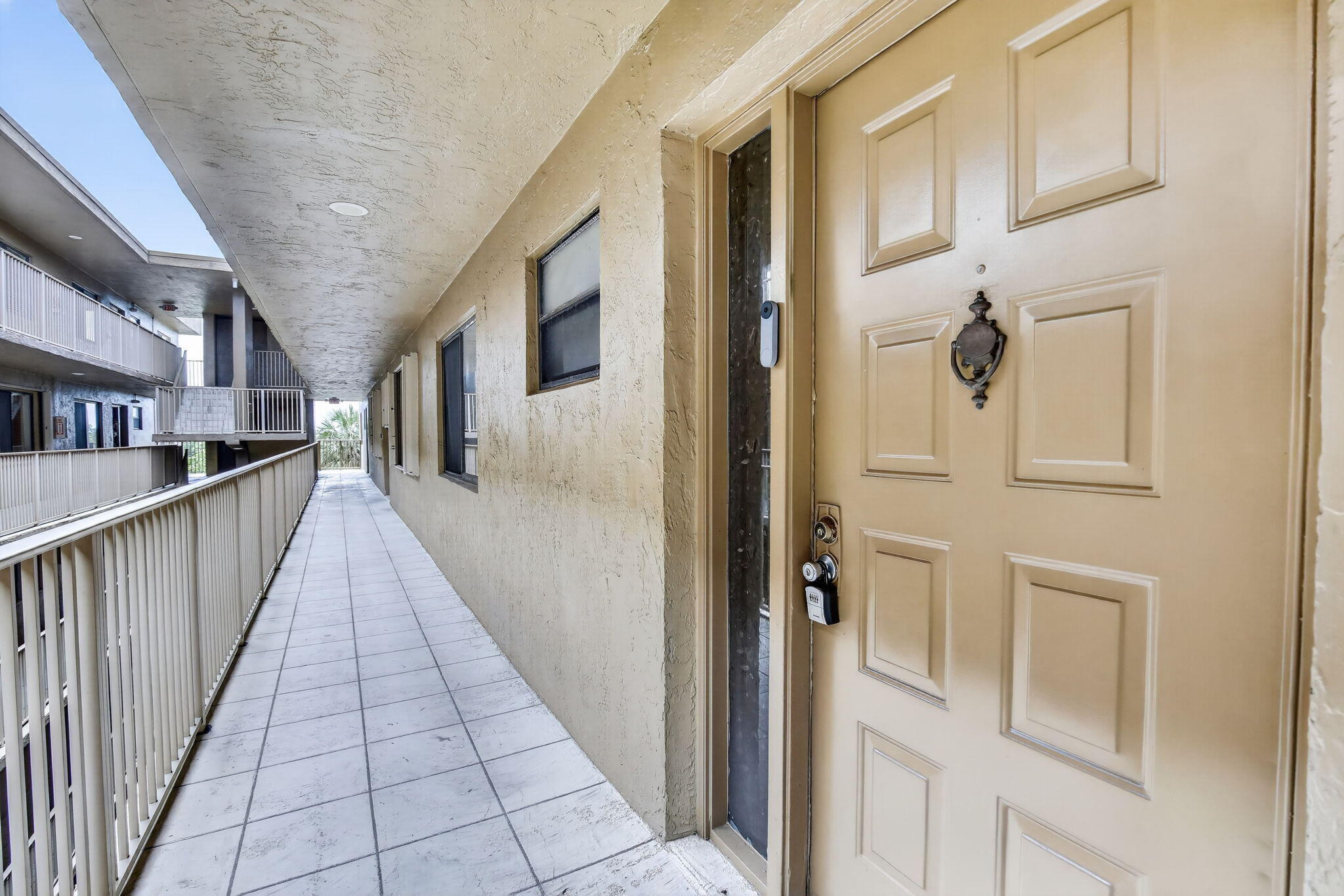 8030 Hampton #414, North Lauderdale FL 33068