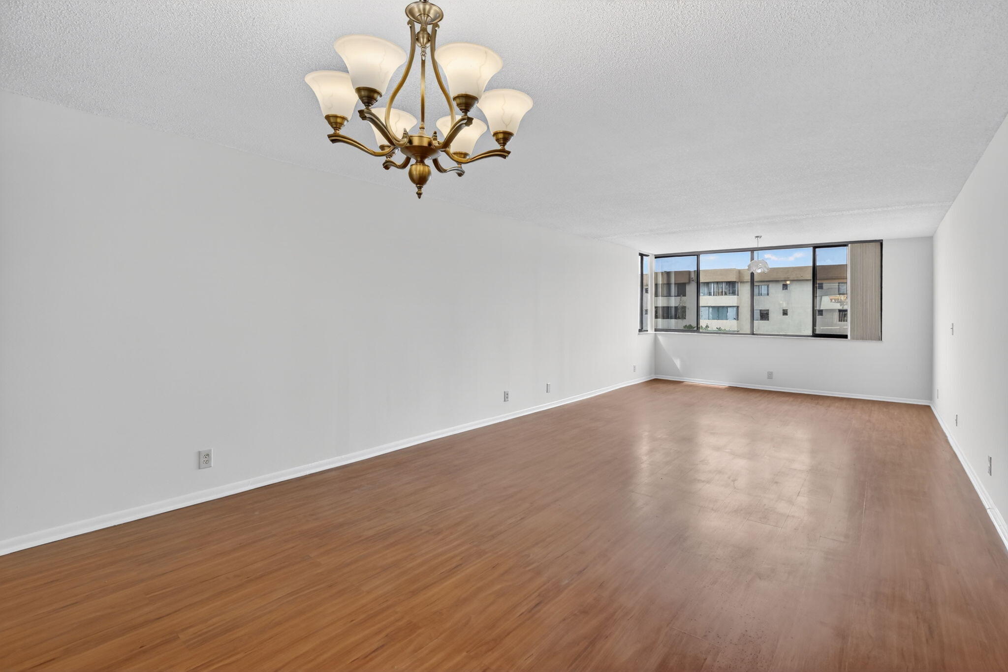 8030 Hampton #414, North Lauderdale FL 33068