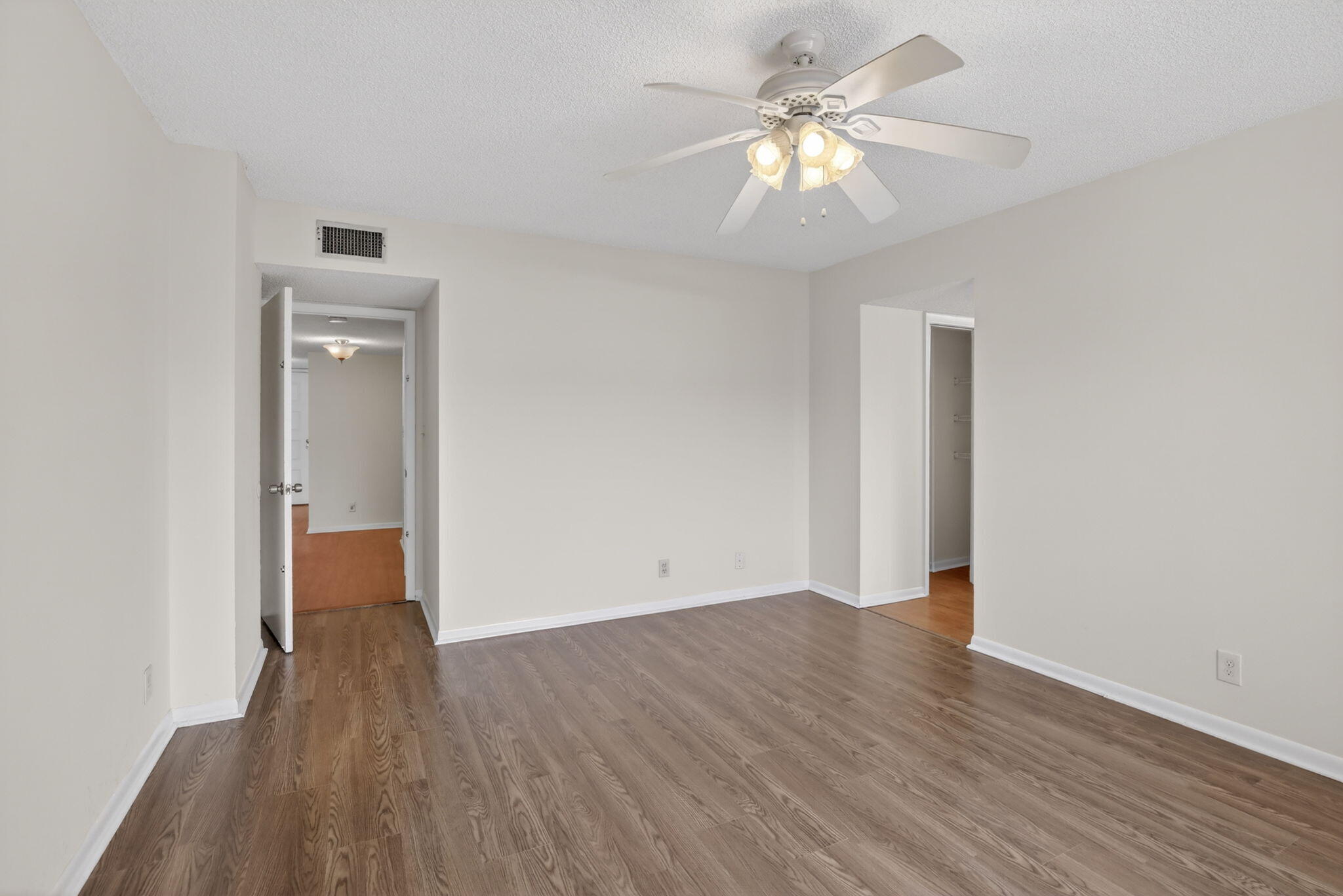 8030 Hampton #414, North Lauderdale FL 33068