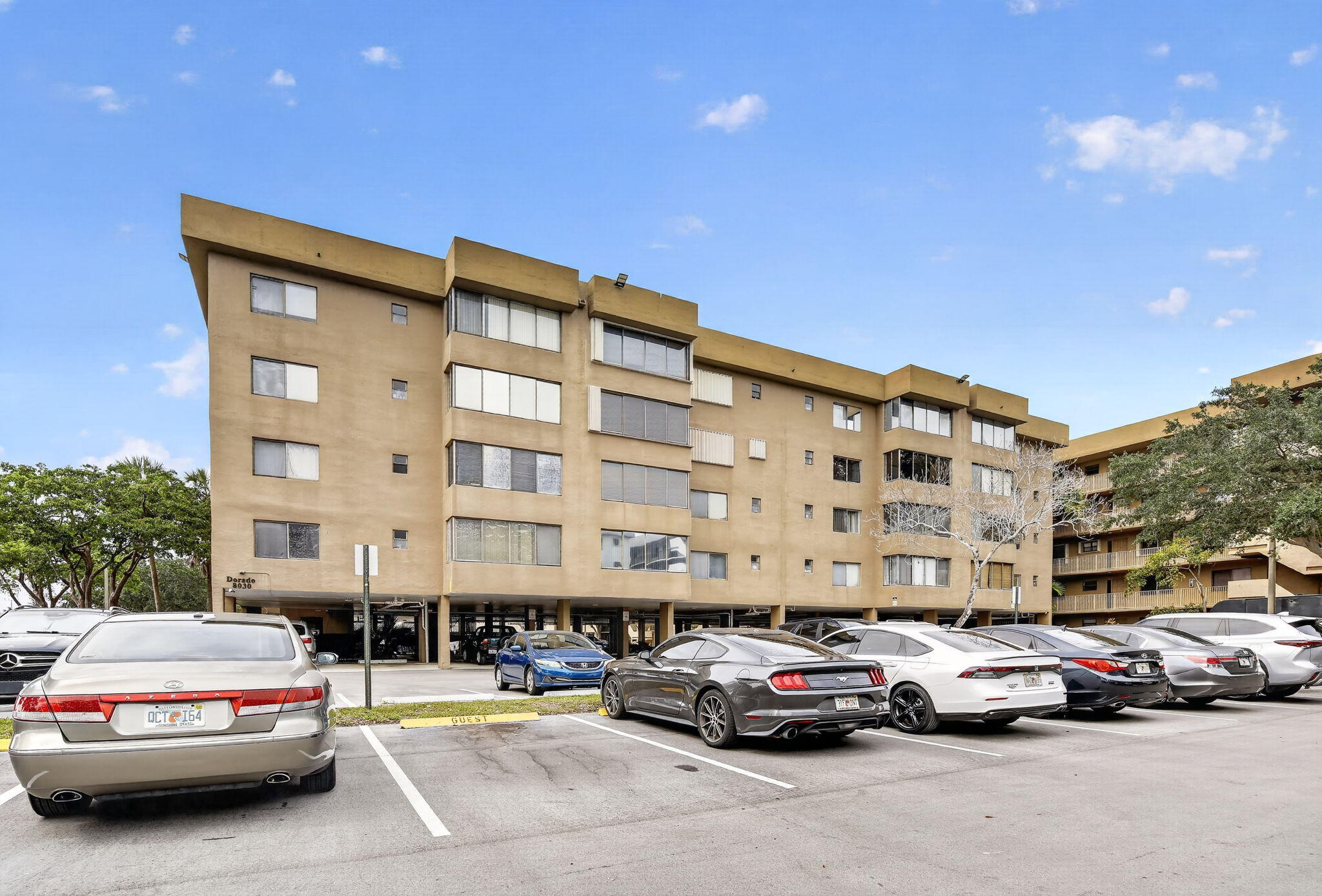 8030 Hampton #414, North Lauderdale FL 33068