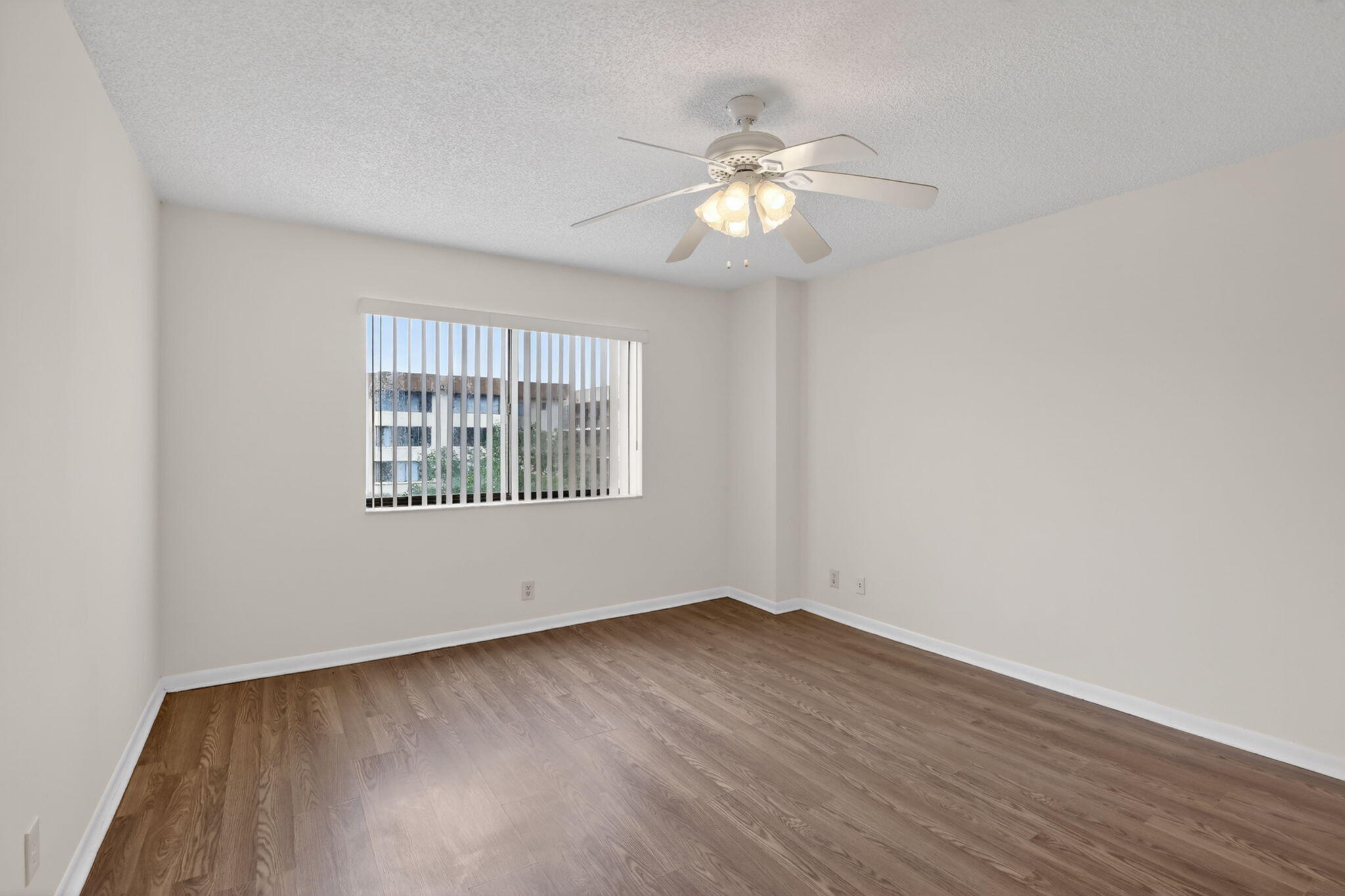 8030 Hampton #414, North Lauderdale FL 33068