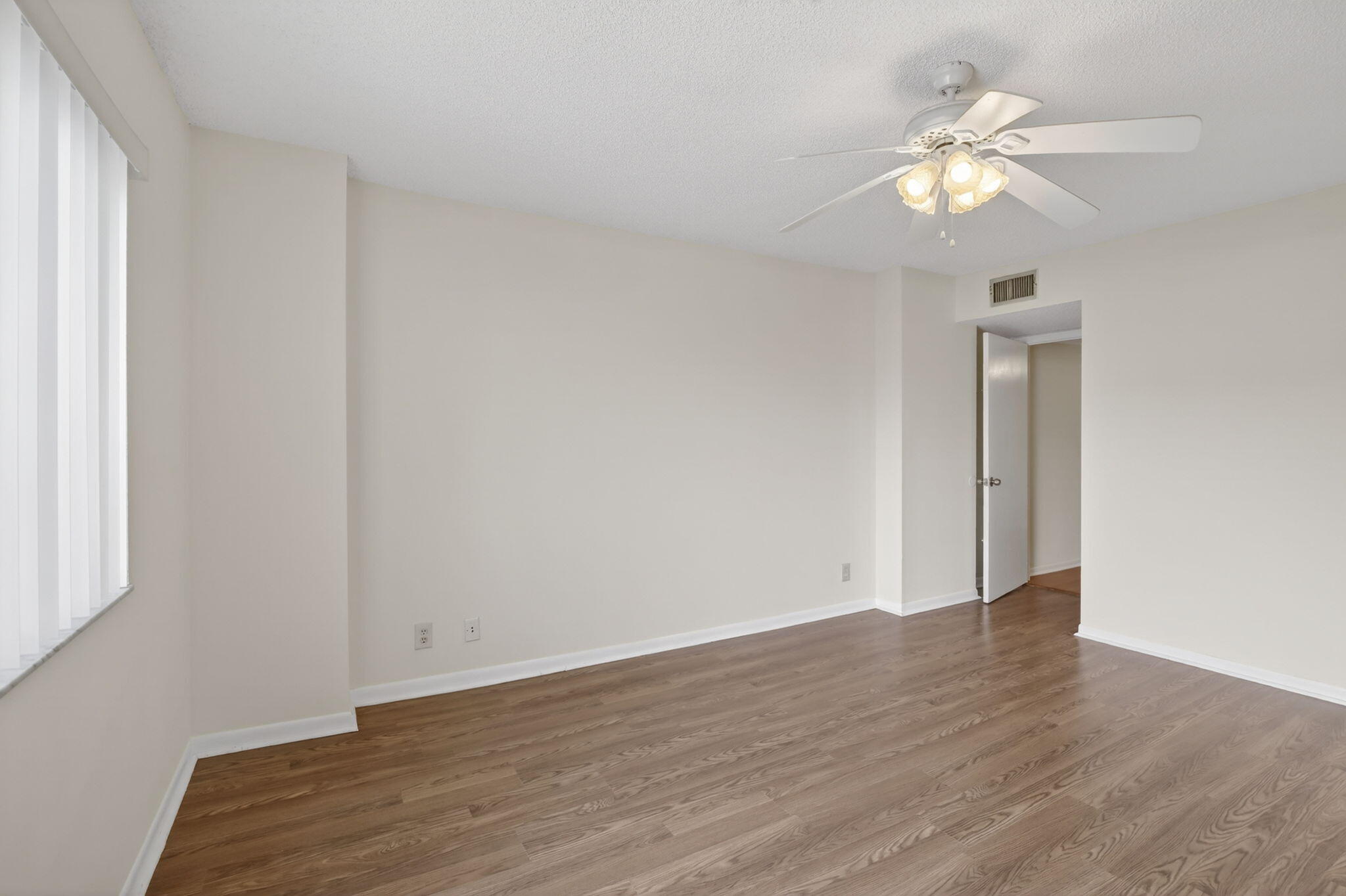 8030 Hampton #414, North Lauderdale FL 33068