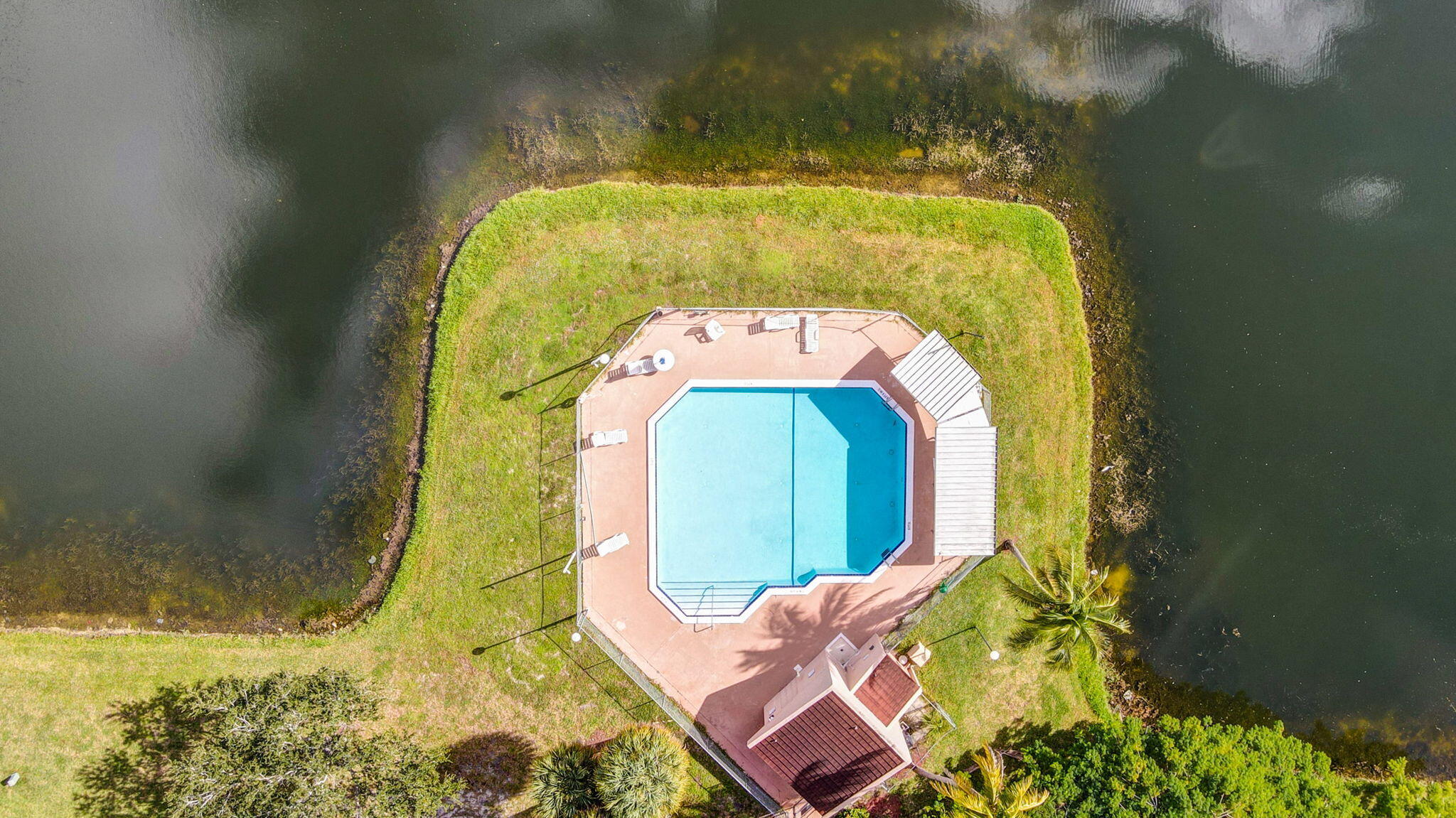 8030 Hampton #414, North Lauderdale FL 33068